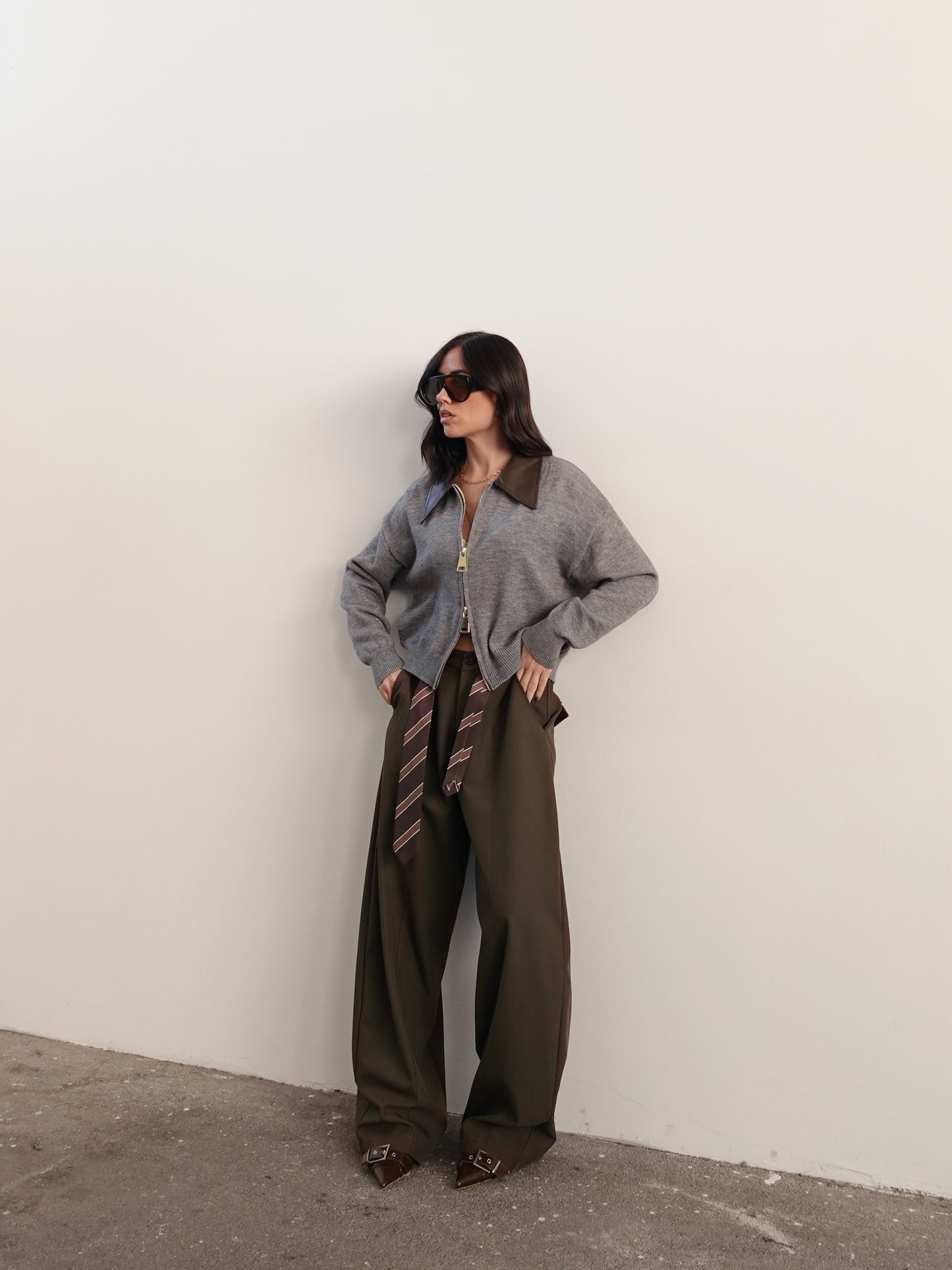 MAGLIONCINO CON ZIP E COLLETTO IN ECOPELLE - GRIGIO 14569