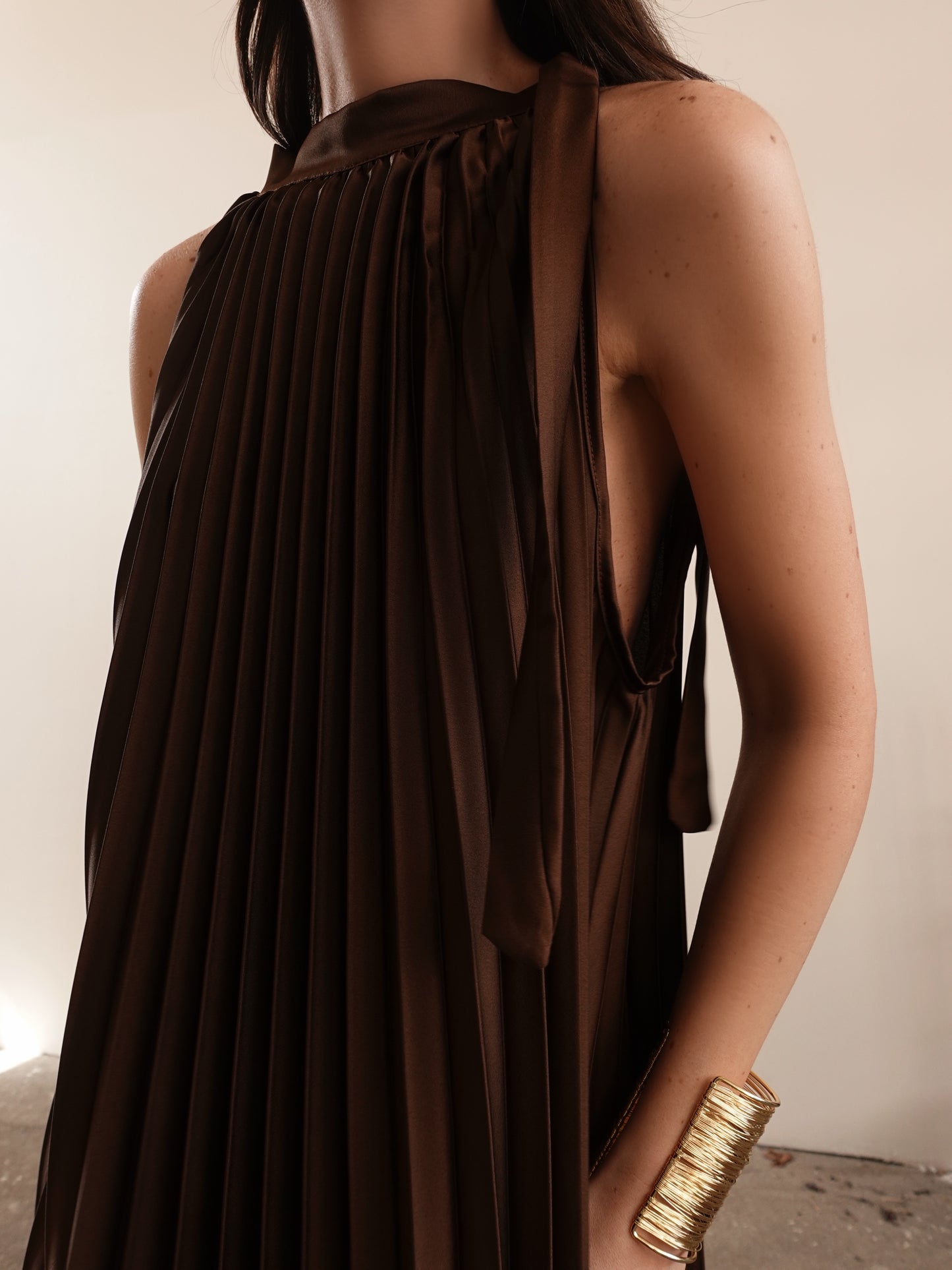 LONG DRESS PLISSETTATO - MARRONE 18752