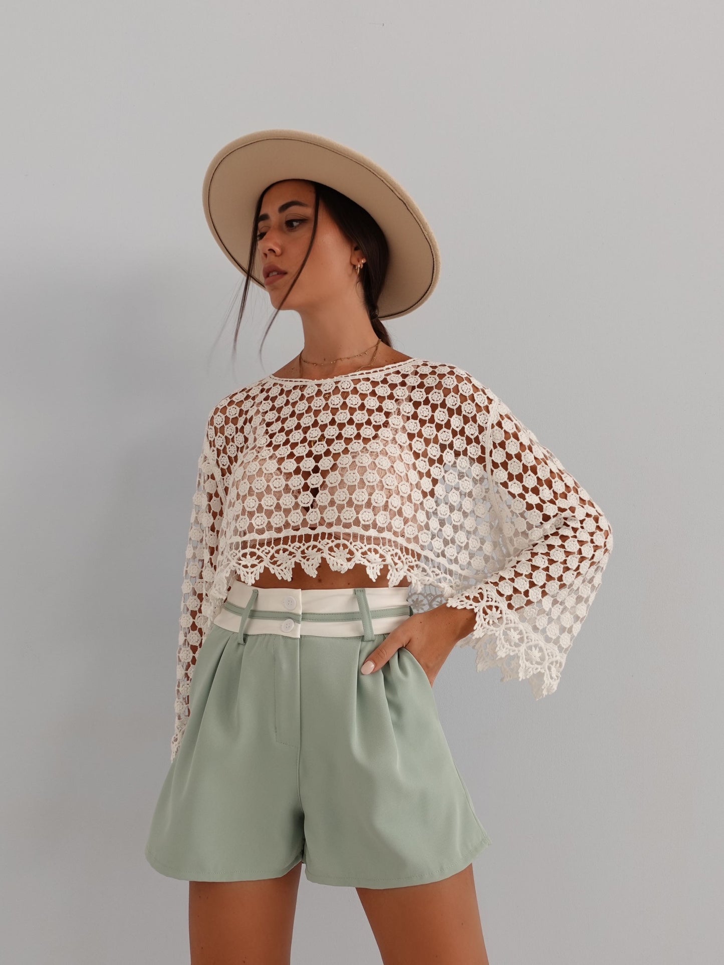 SHORTS CON FASCIA IN VITA - VERDE ACQUA 06087