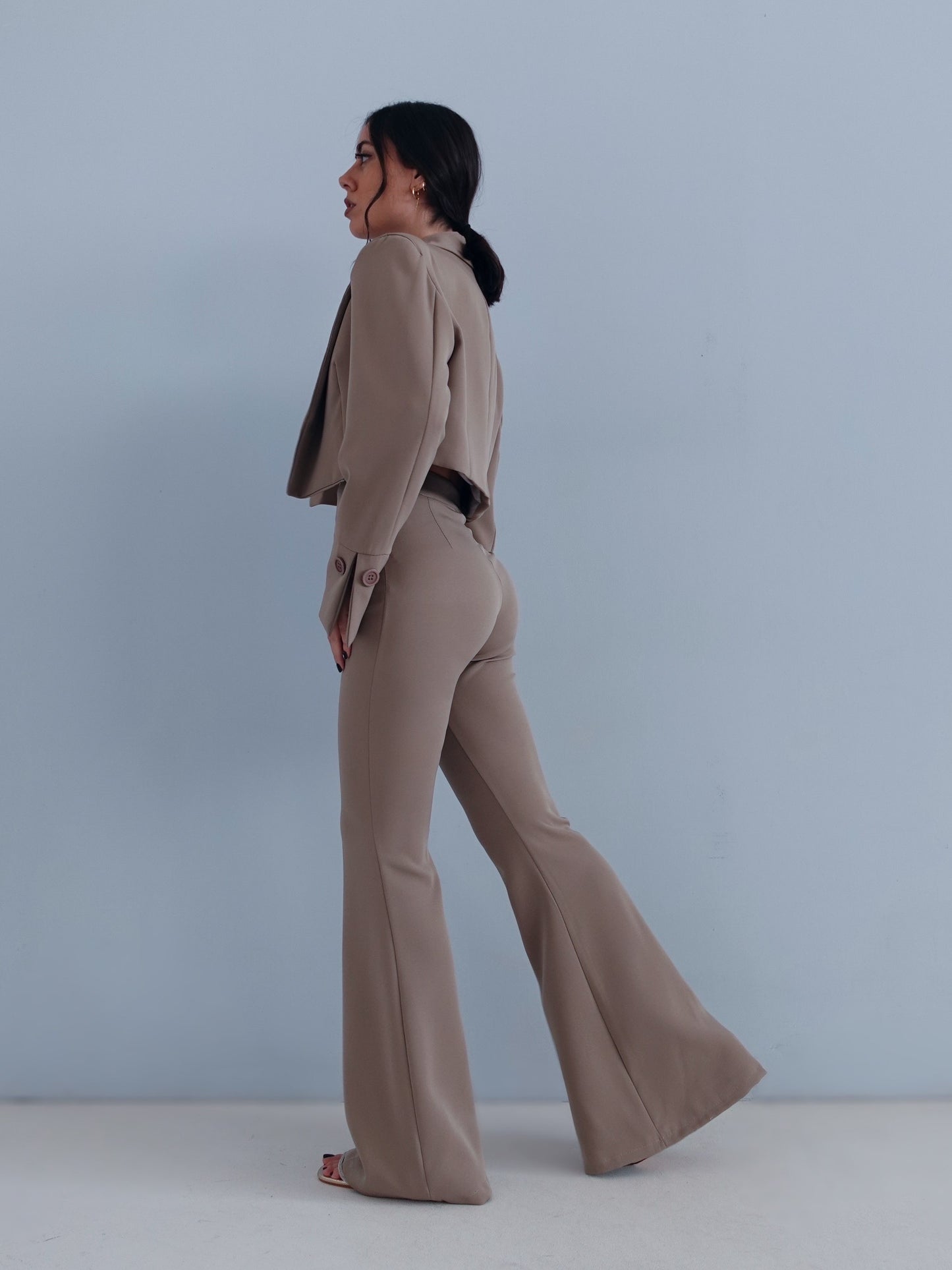 PANTALONI A ZAMPA BASIC - TORTORA 3880