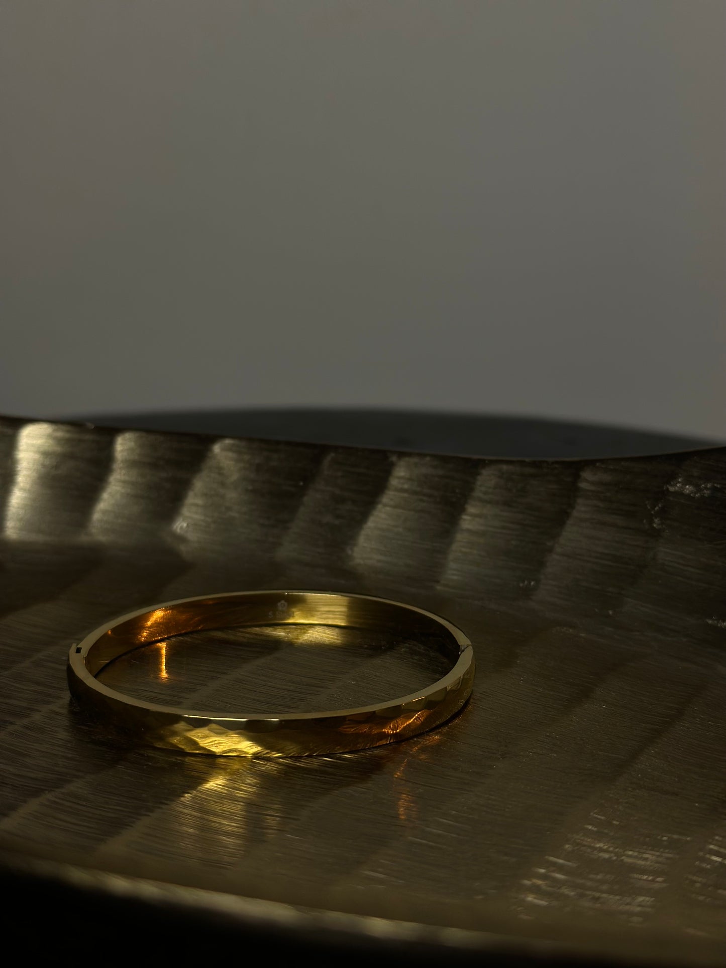 BRACCIALE RIGIDO NANTES - ORO