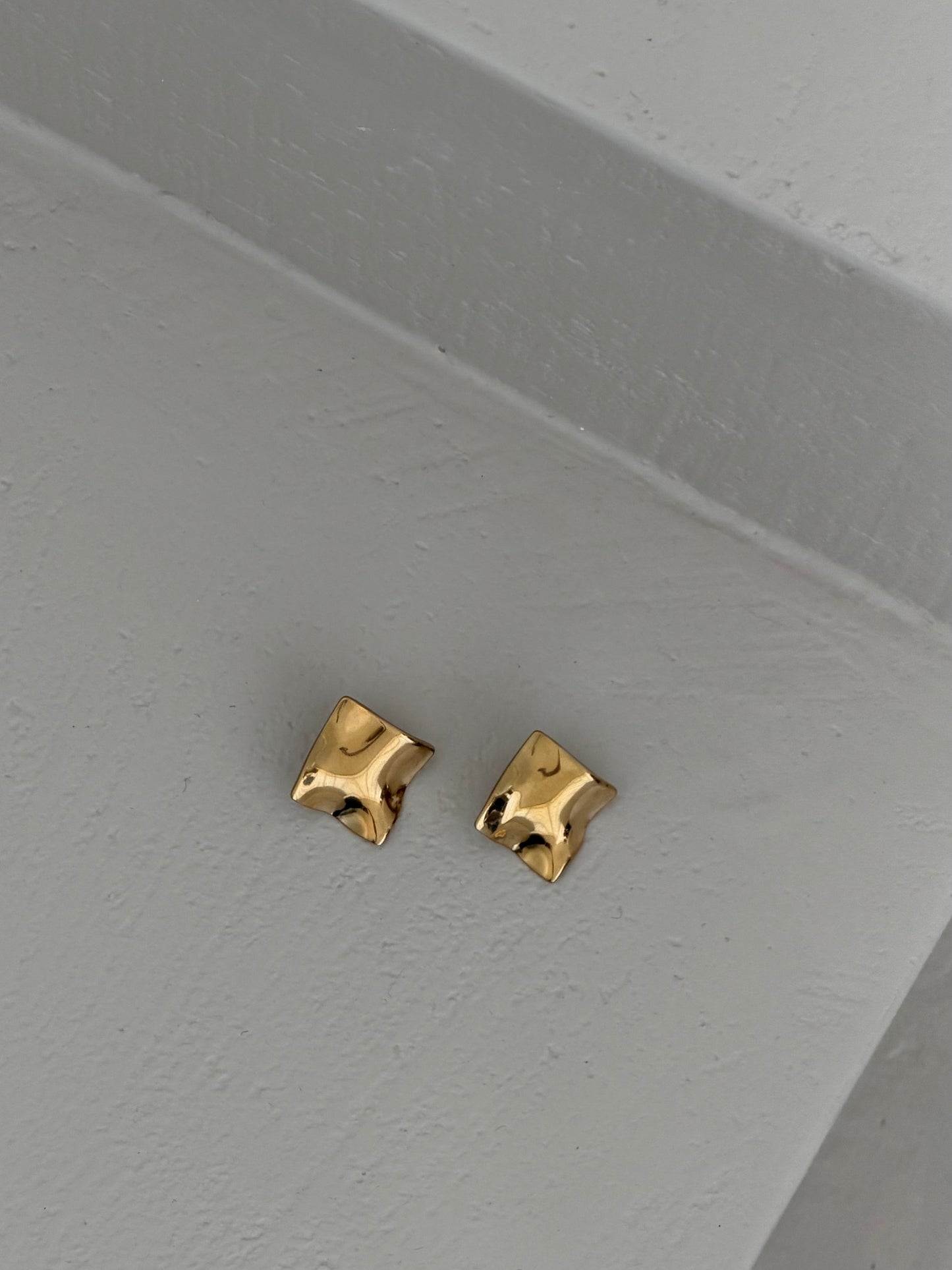 ORECCHINI WAVY SQUARE - ORO