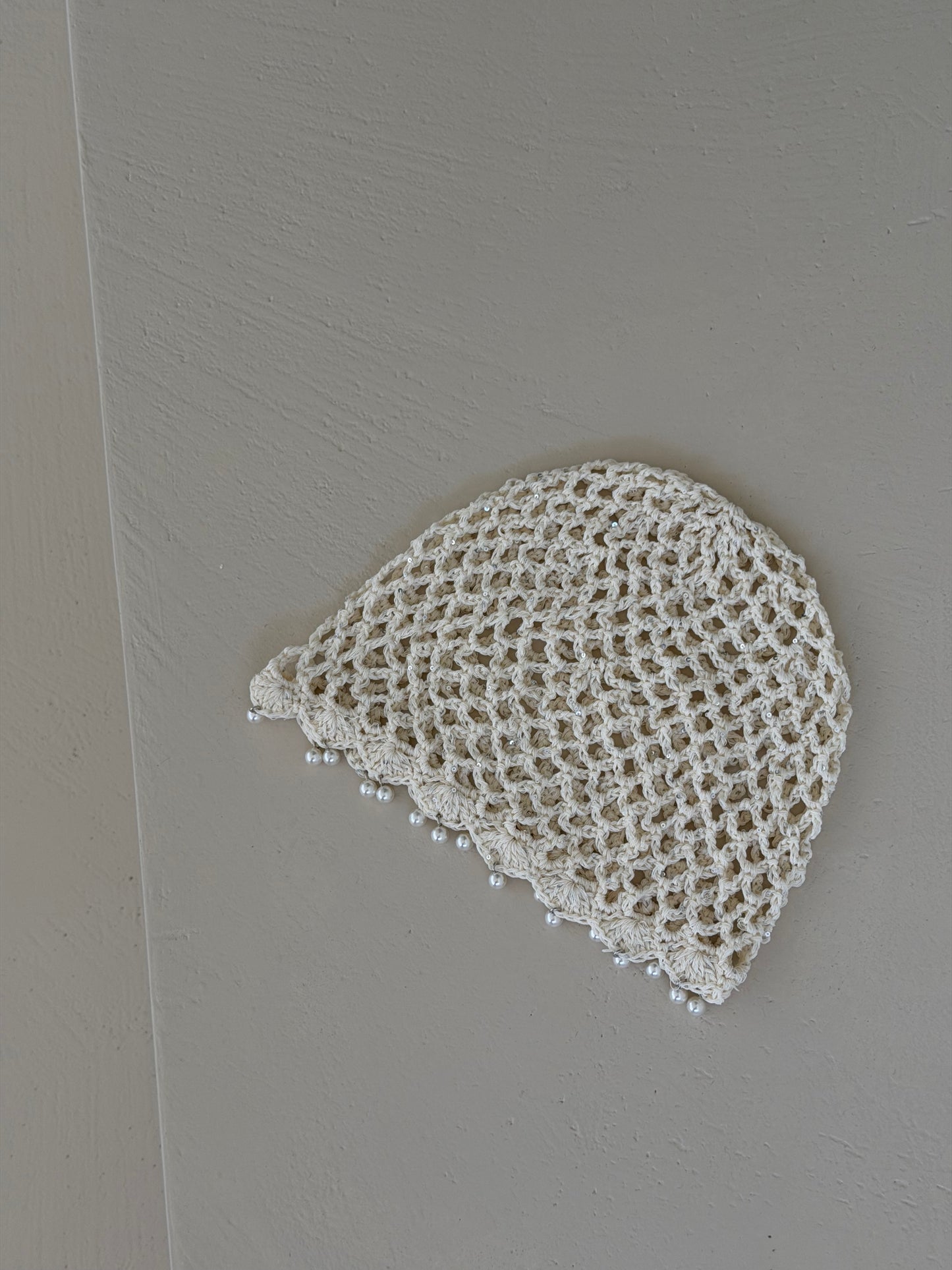 CUFFIETTA CROCHET CON PERLINE - BURRO