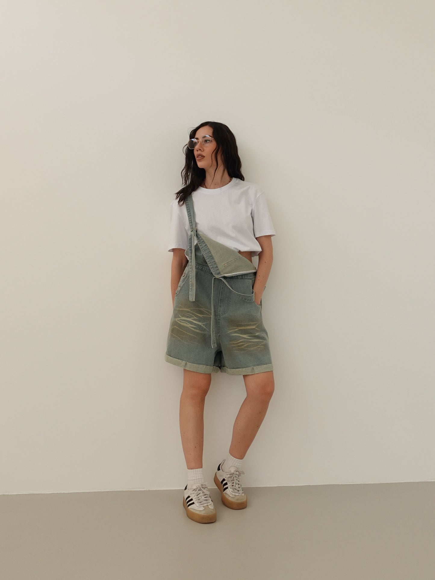 SALOPETTE IN DENIM SABBIATO - LAVAGGIO CHIARO 2717