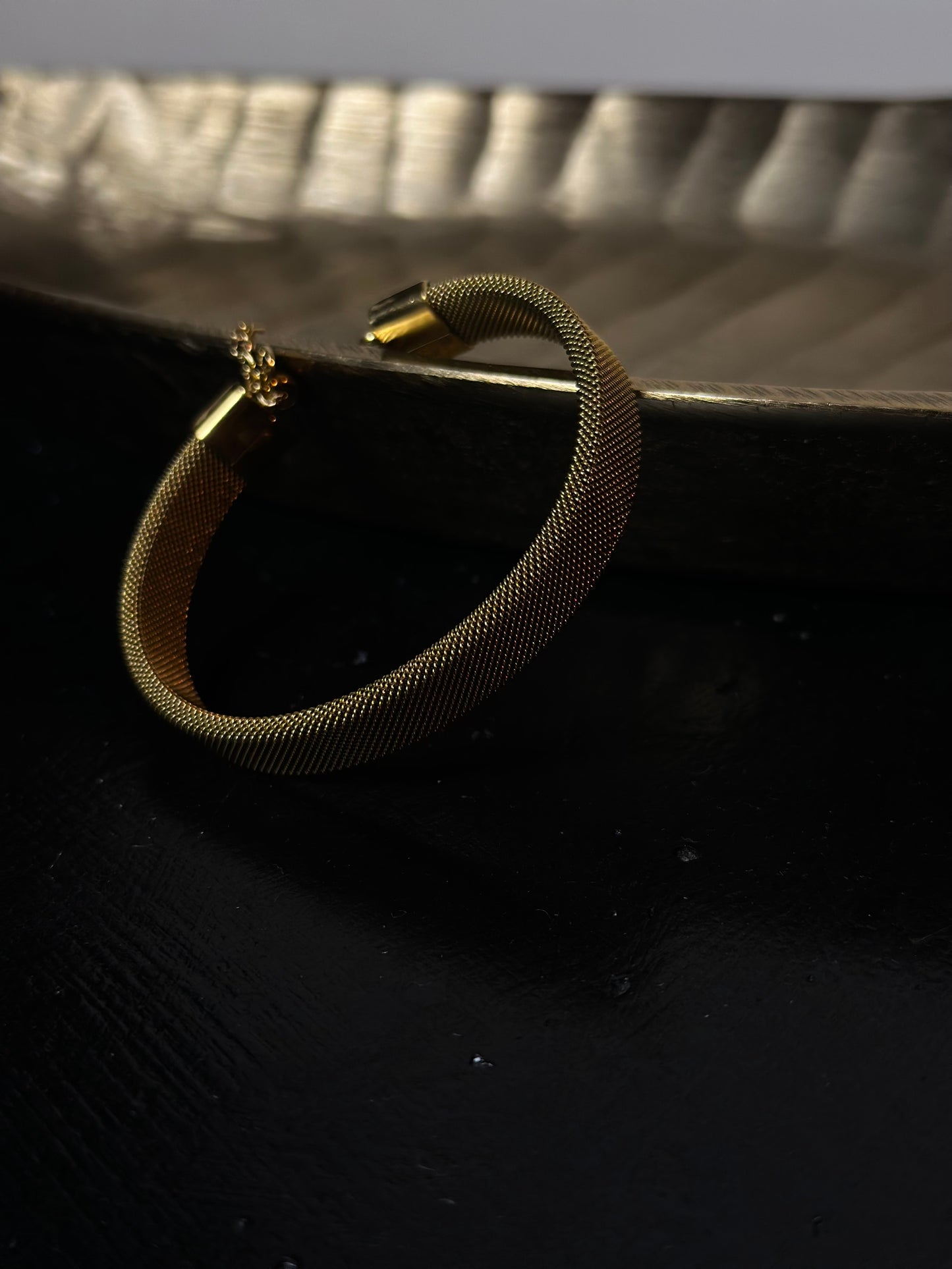 BRACCIALE RIGIDO MONACO - ORO