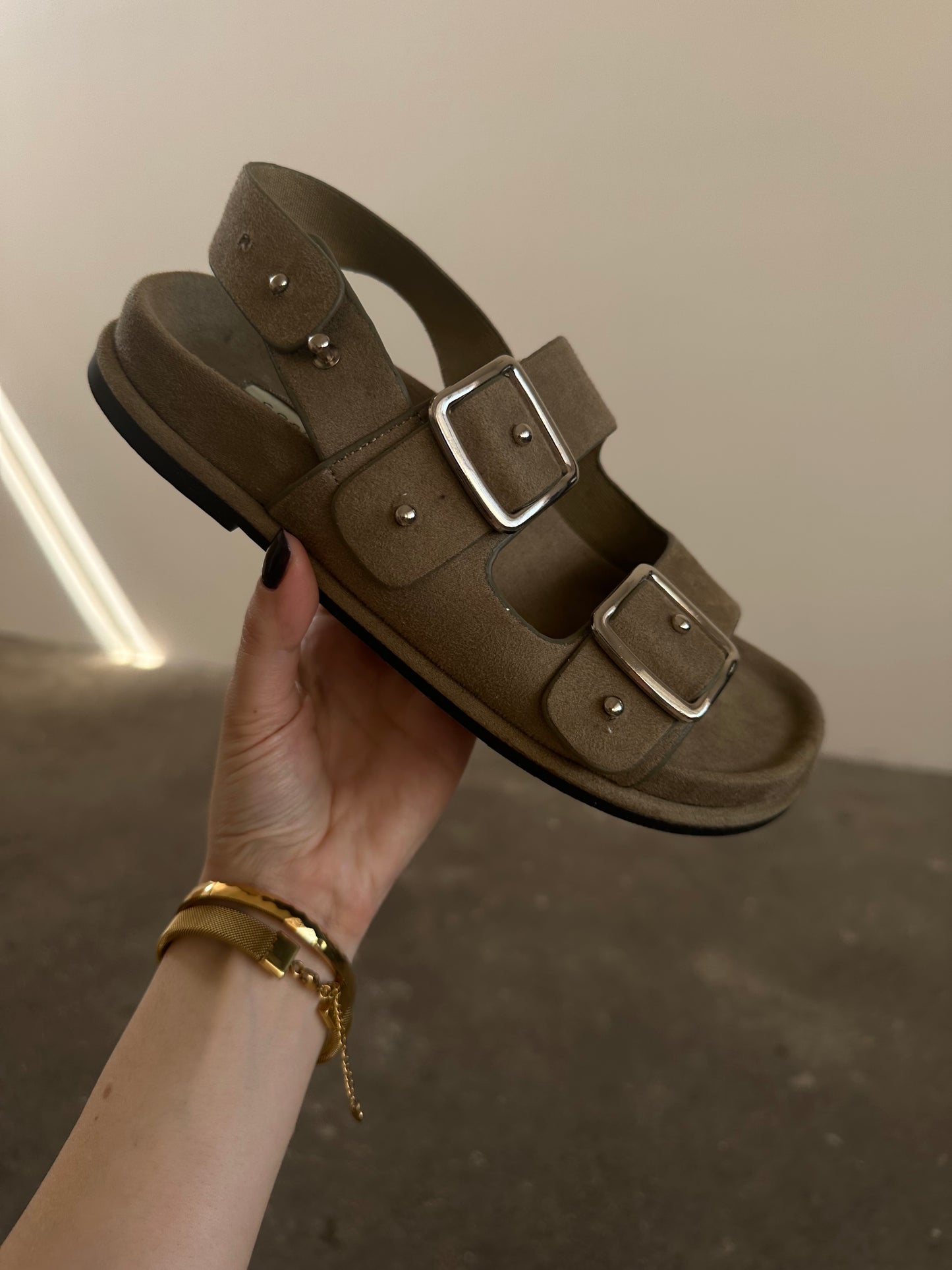 SANDALI CON BORCHIE - KHAKI 4425