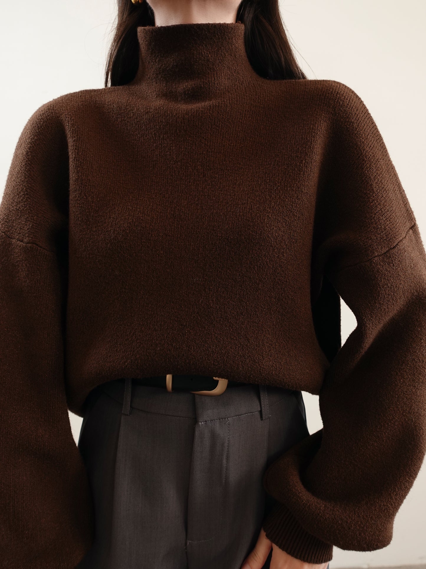 MAGLIONCINO MEZZO COLLO CON MANICA A SBUFFO - MARRONE 5179