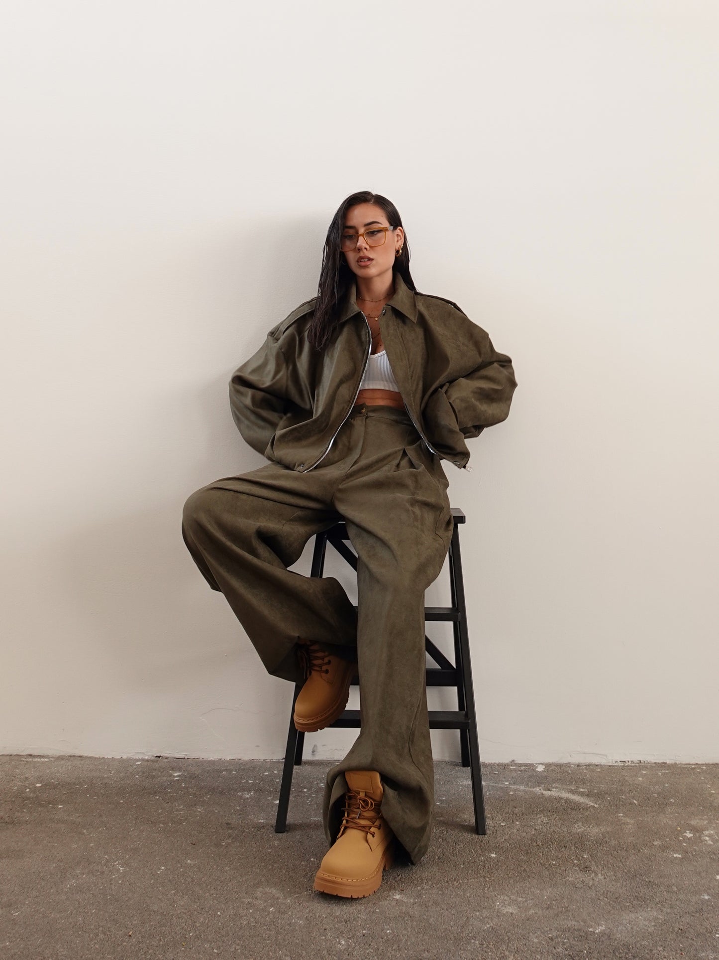 PANTALONI PALAZZO SCAMOSCIATI - VERDE 20270