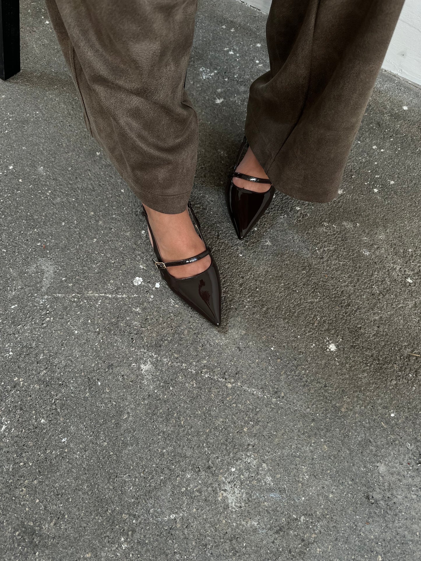 SLINGBACK CON CINTRINO - MARRONE 95-115