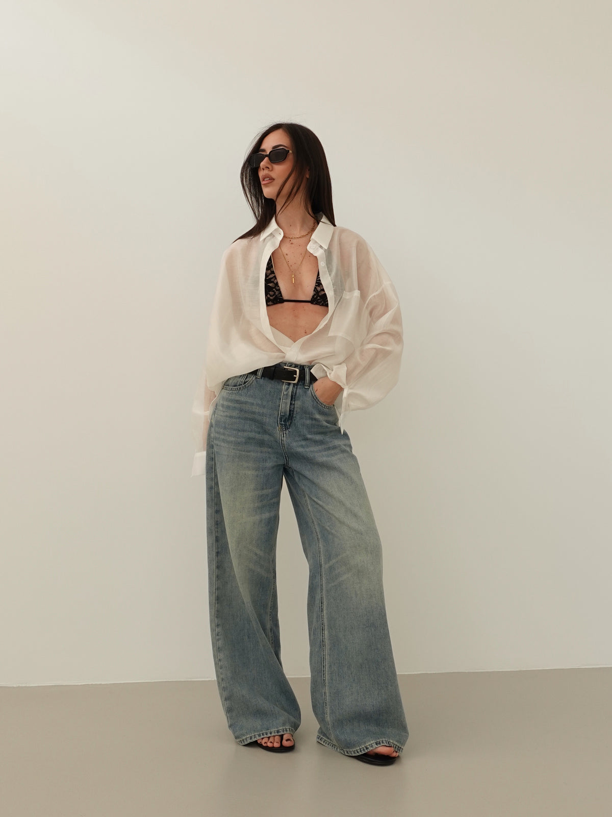 JEANS WIDE LEG SABBIATO CON CINTURA - LAVAGGIO MEDIO 66381