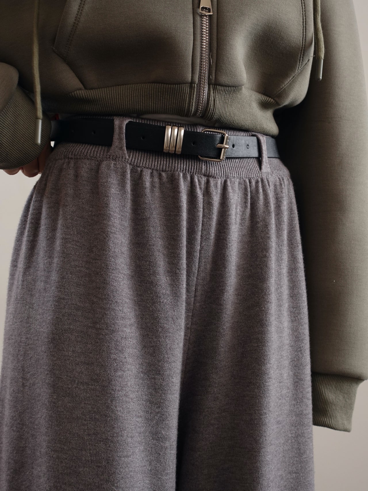 PANTALONI IN MAGLIA WIDE LEG CON CINTURA - GRIGIO 15674