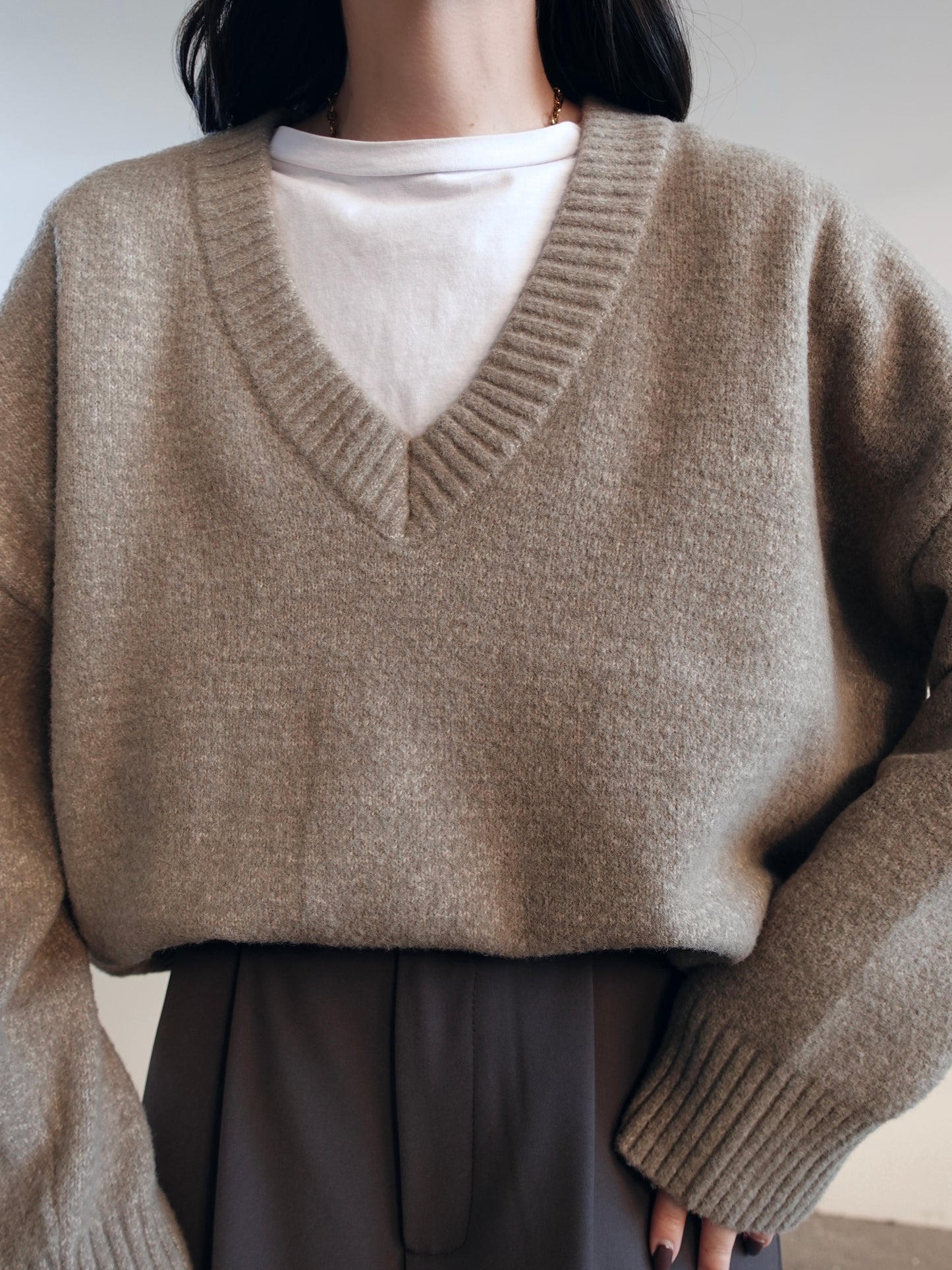 MAGLIONCINO IN VISCOSA & LANA SCOLLO V (+ COLORI) 63784