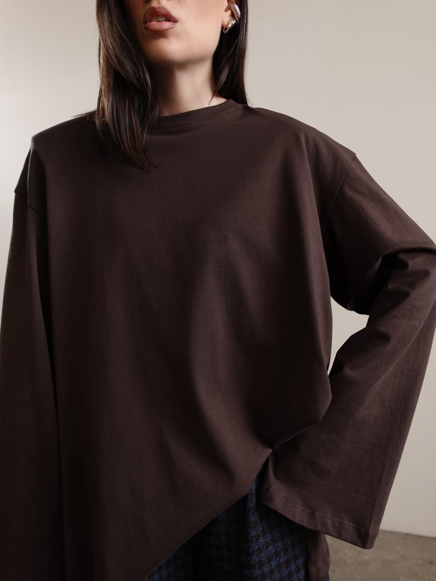 LONG SLEEVE CON SPALLINE - MARRONE
