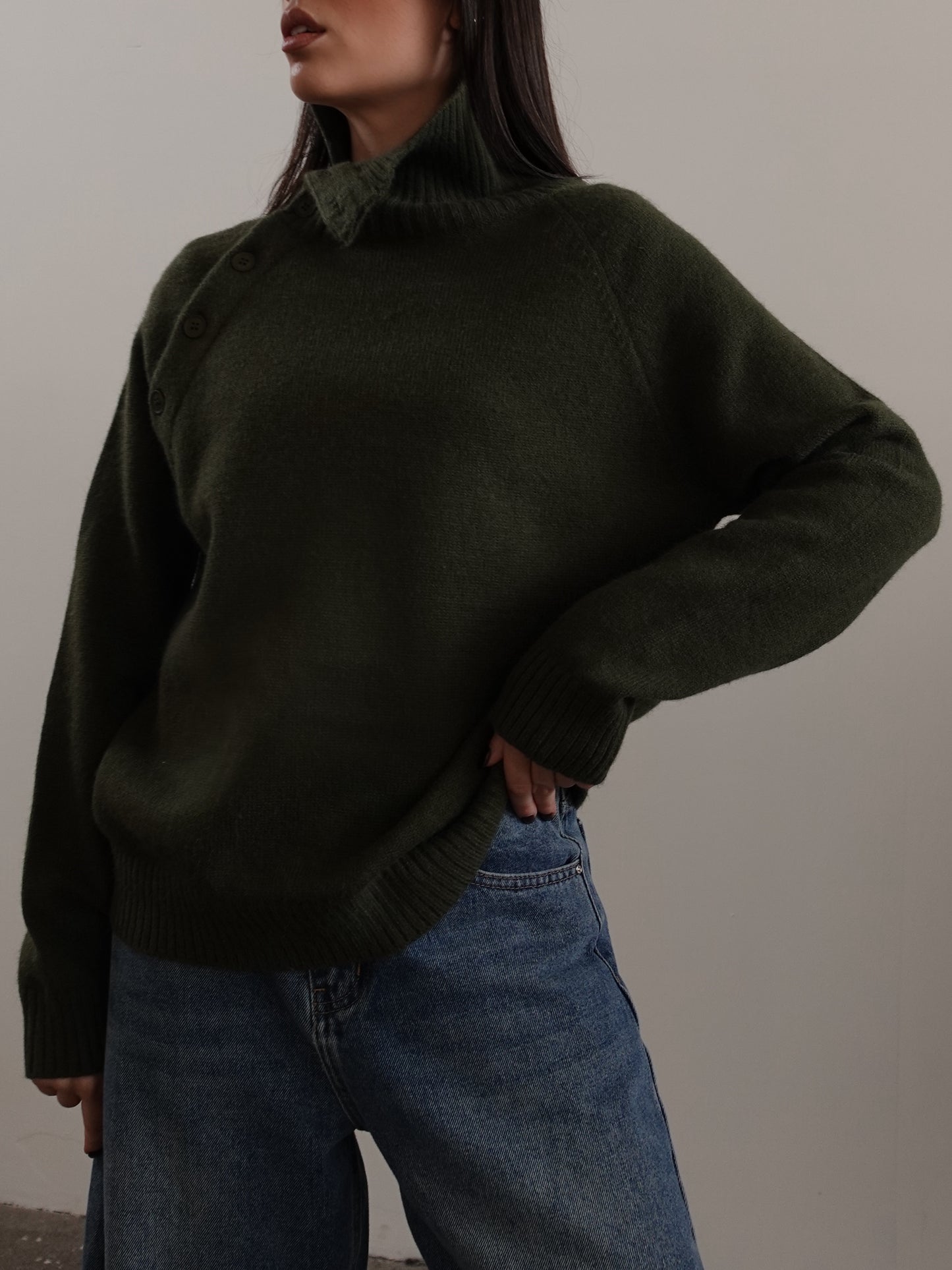 MAGLIONE COLLO ALTO CON BOTTONI (+ COLORI) 87736