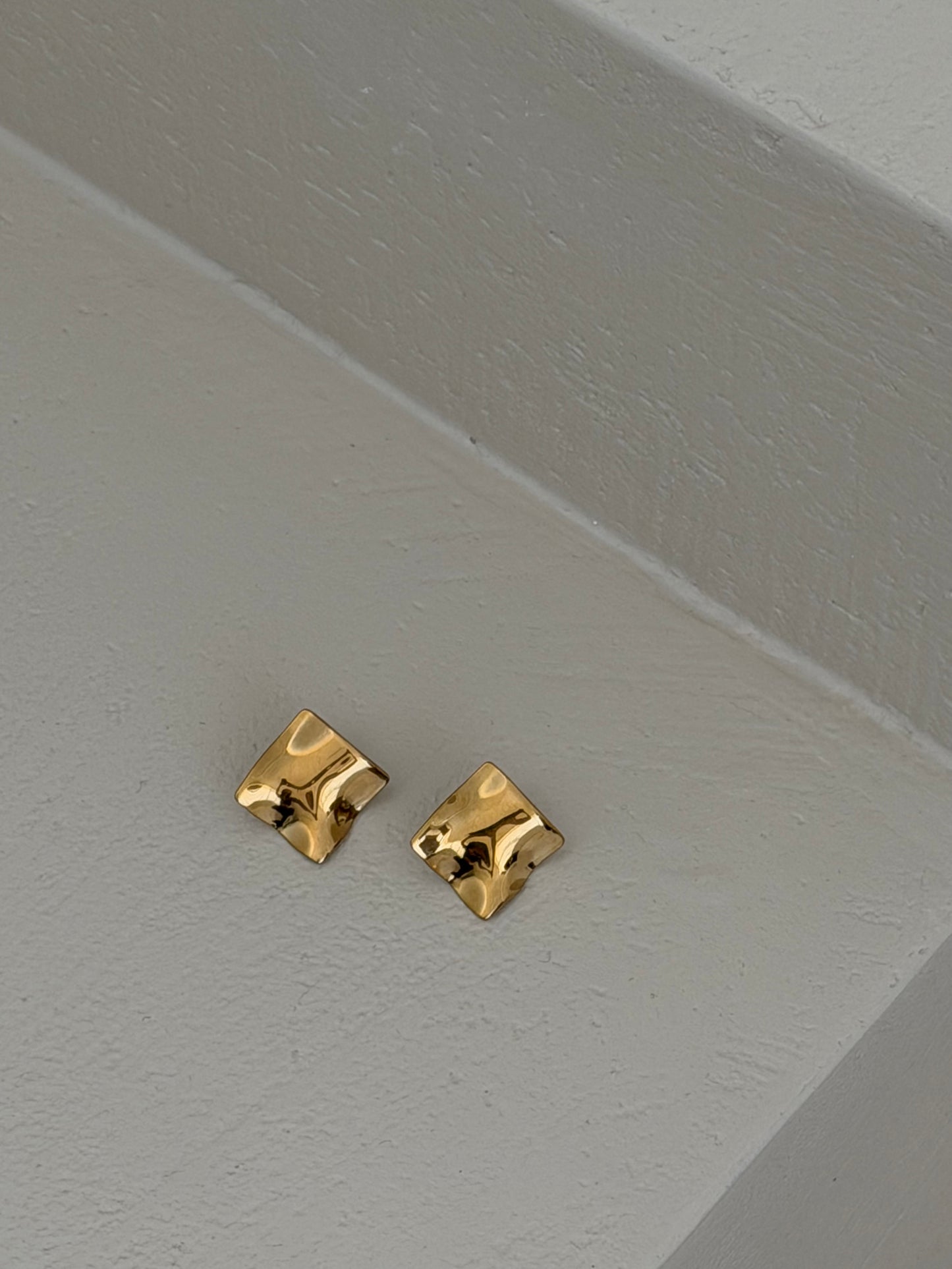 ORECCHINI WAVY SQUARE - ORO