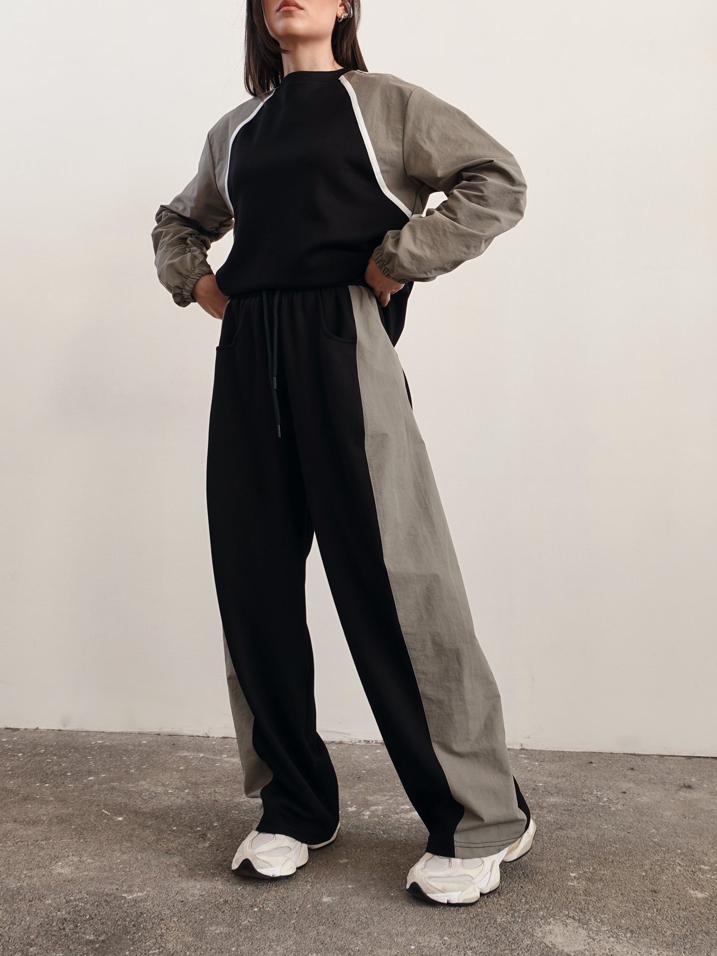 COORDINATO TUTA MUNICH BICOLOR - NERO/KHAKI 19369
