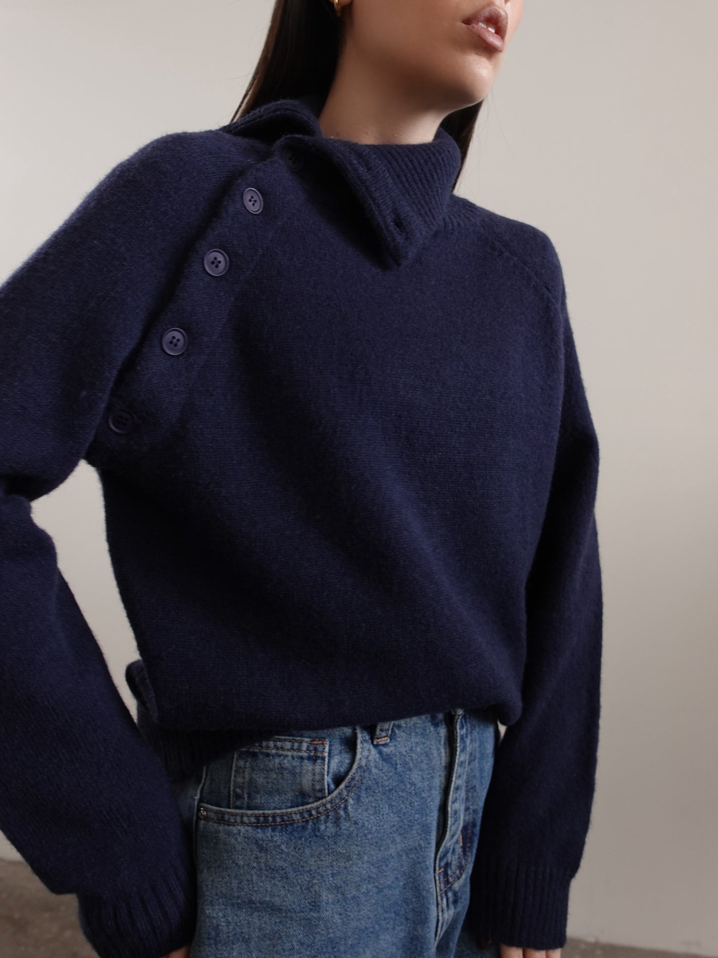 MAGLIONE COLLO ALTO CON BOTTONI (+ COLORI) 87736