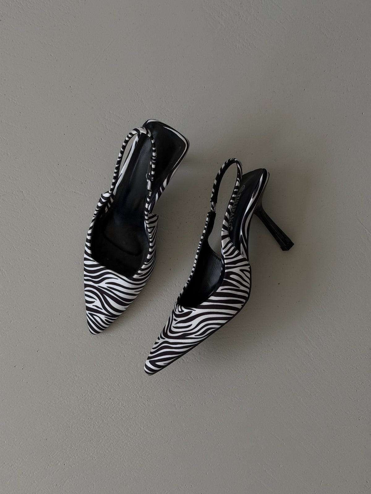 SLINGBACK ZEBRATA - BIANCO/NERO L8190