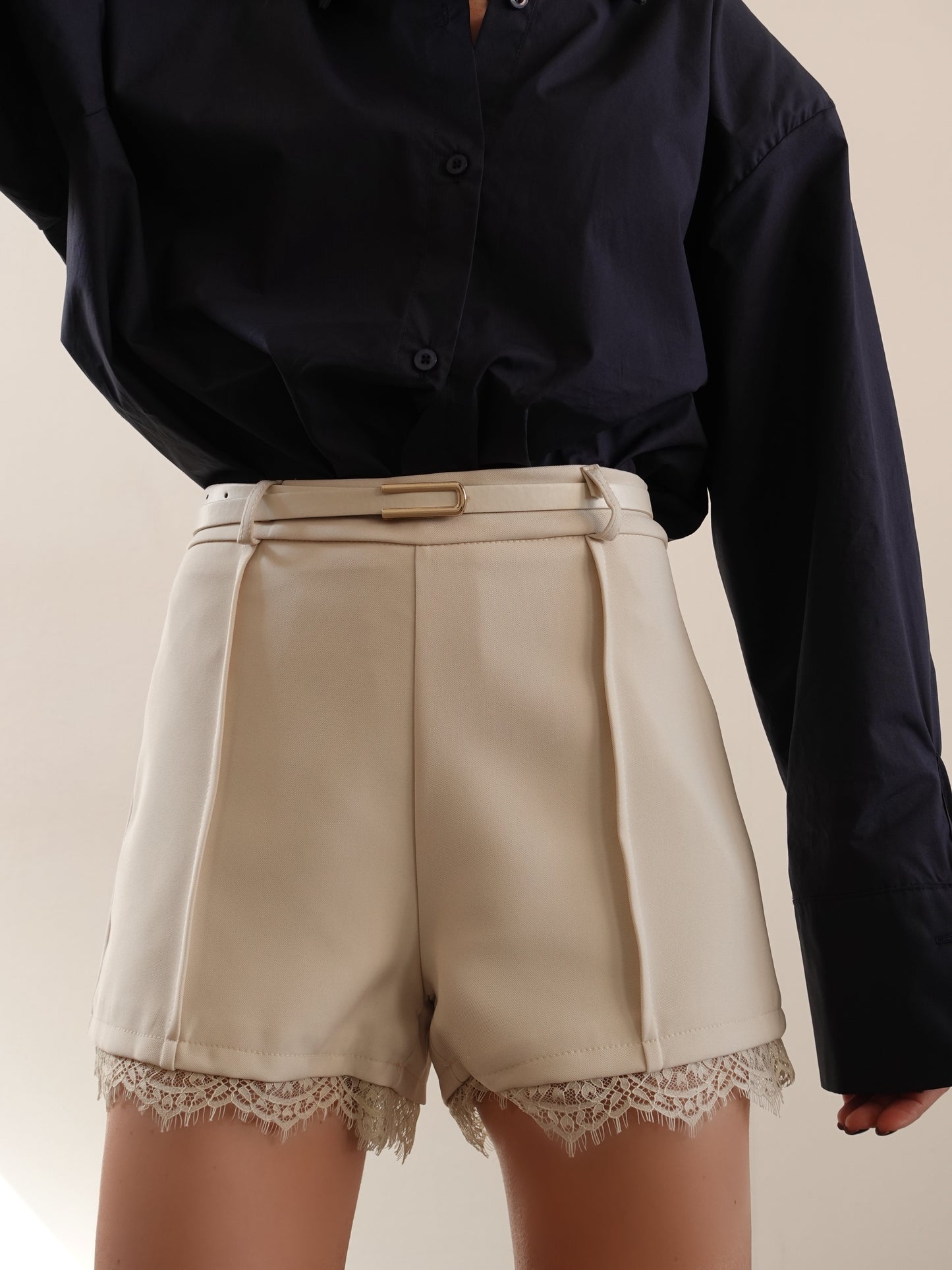 SHORTS ORLO IN PIZZO + CINTURA - BEIGE 50087