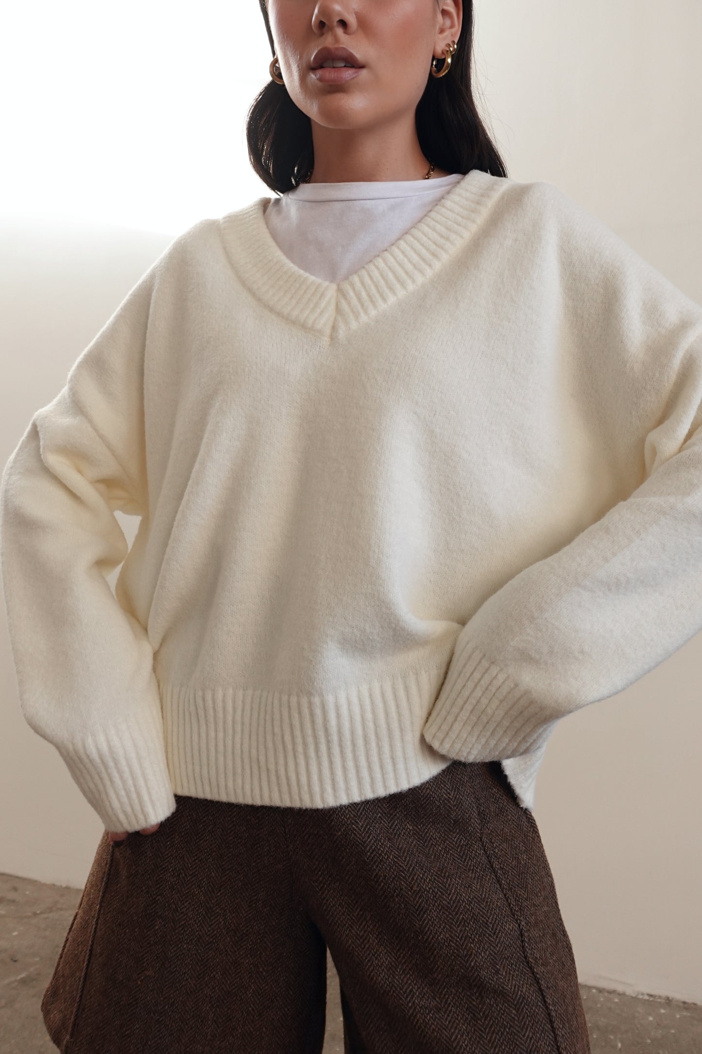 MAGLIONCINO IN VISCOSA & LANA SCOLLO V (+ COLORI) 63784