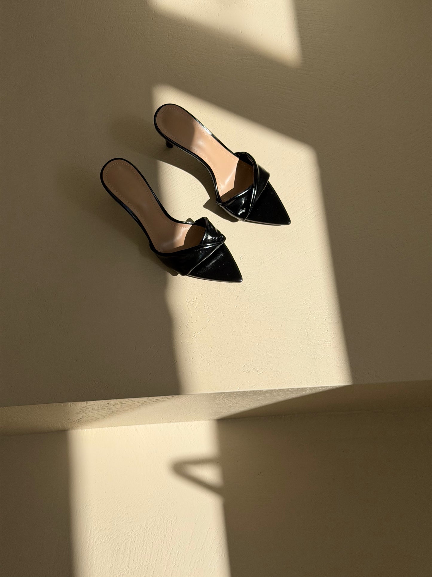 SANDALO MULES ROXANNE - NERO 2026