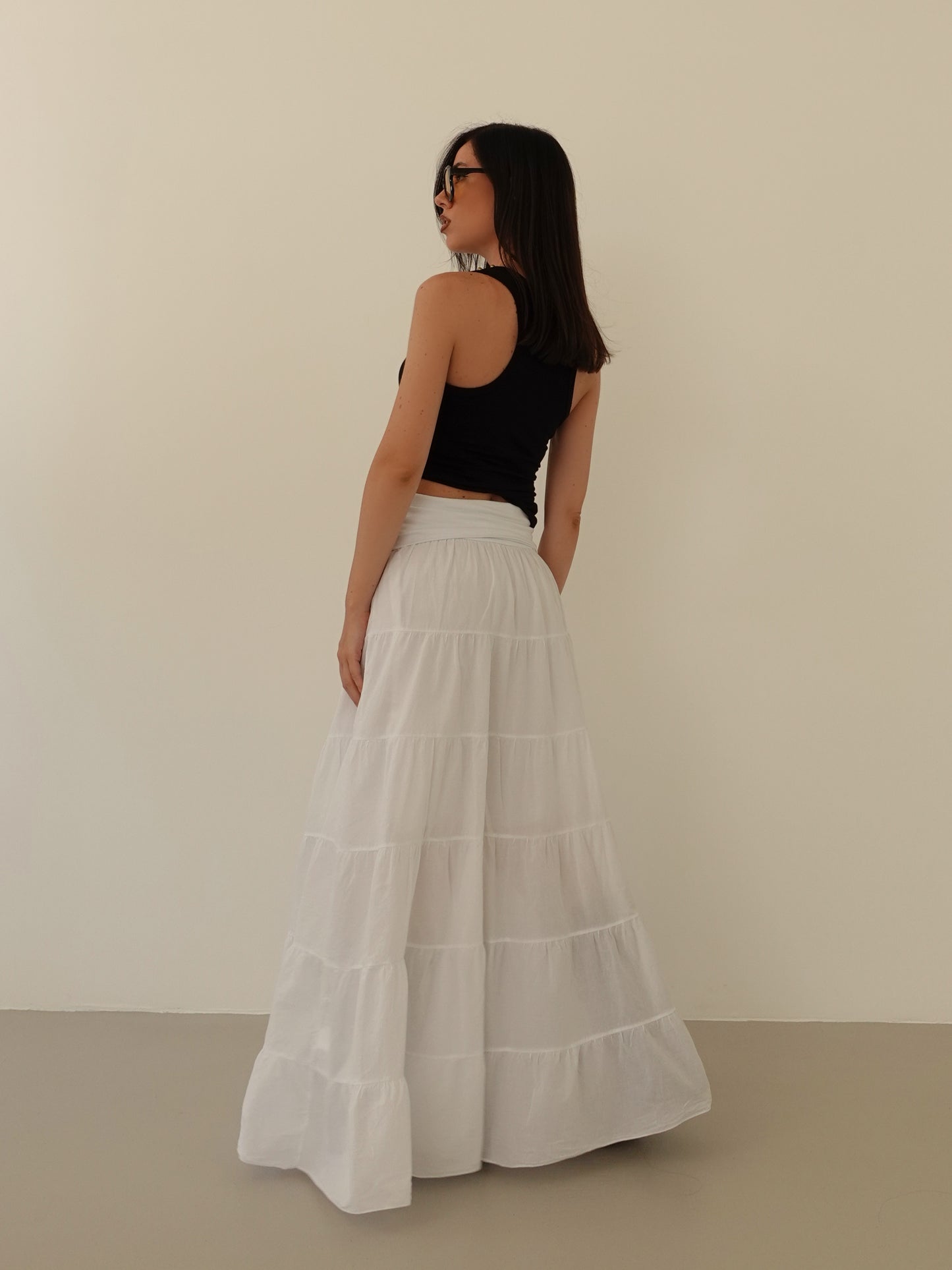CANOTTA CON BORCHIE - NERO 97558