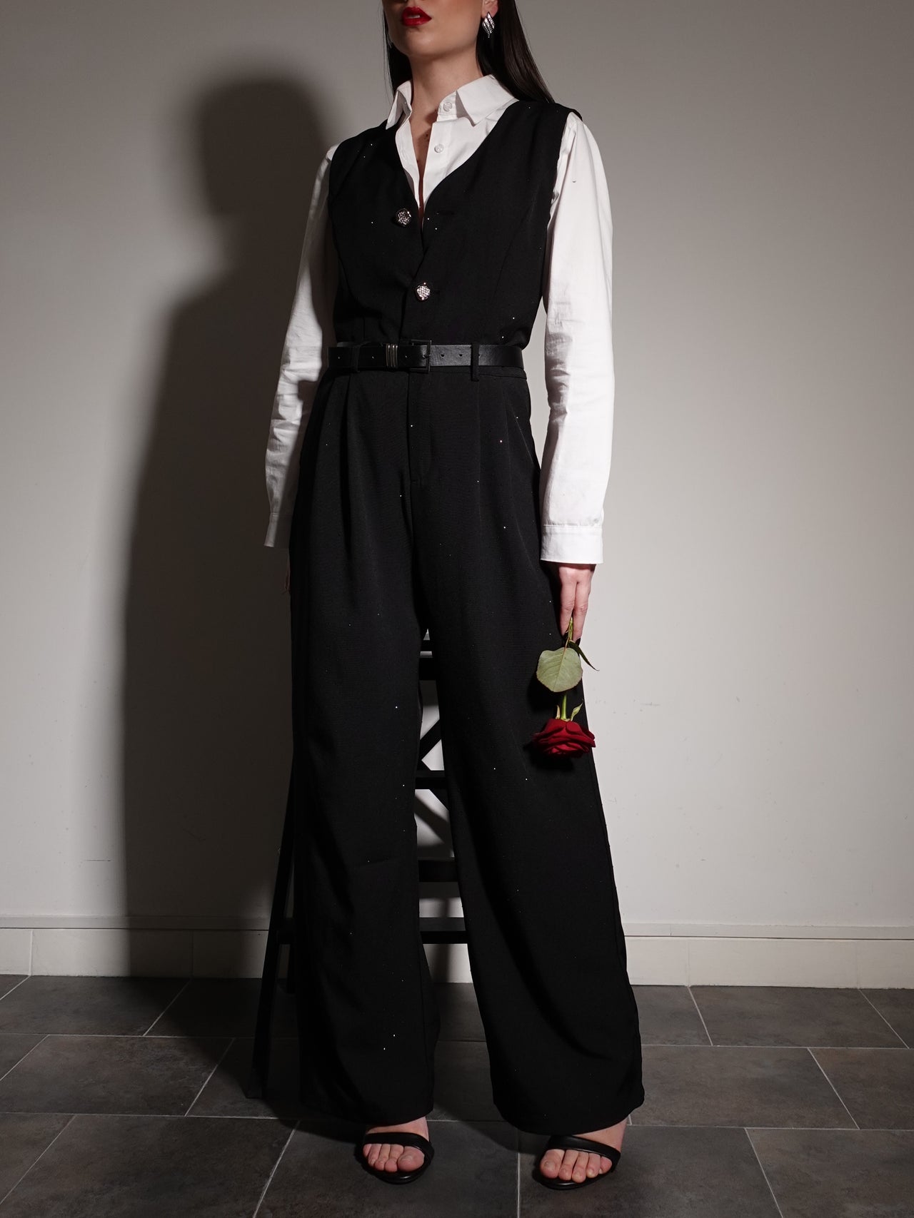 JUMPSUIT CON STRASS E CINTURINO - NERO 8711