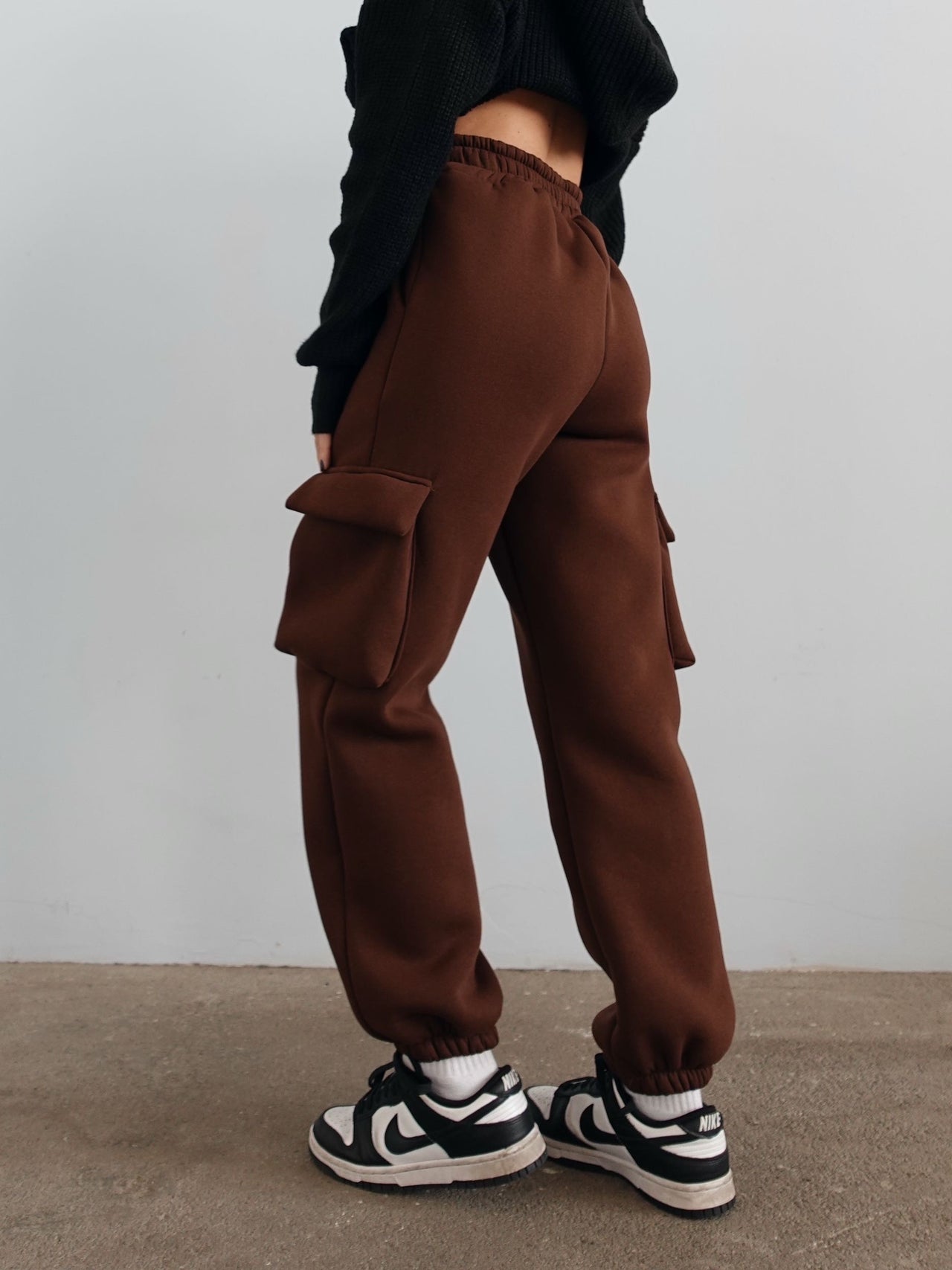 JOGGERS CON TASCONI CON PILE INTERNO - MARRONE 30899