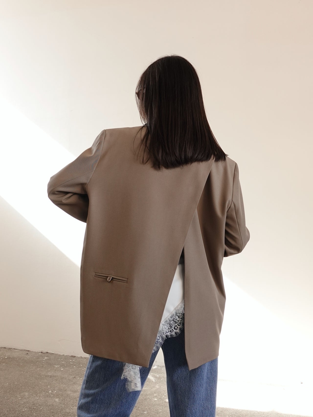 BLAZER OVER CON APERTURA SUL RETRO - TAUPE 24806