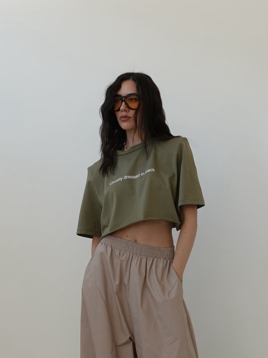 T-SHIRT CROP USUALLY DRESSED IN BLACK - VERDE 190601