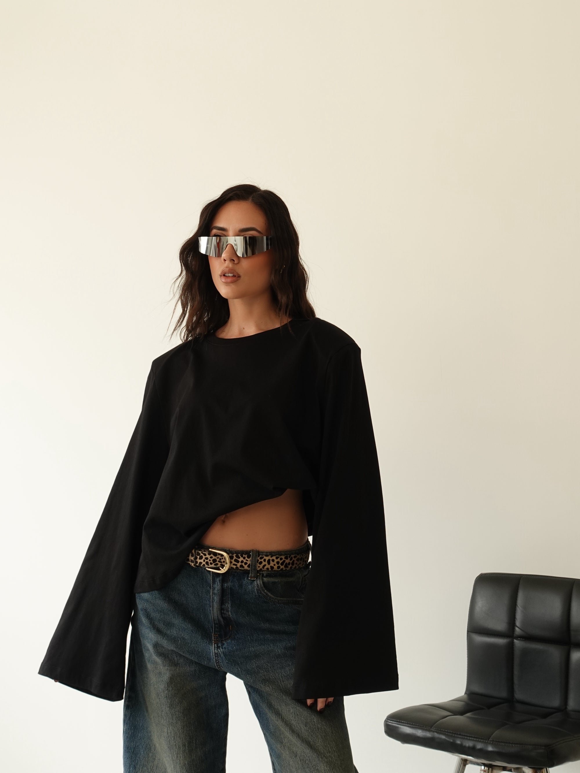 LONG-SLEEVE LUMINA CON SPALLINE - NERO LD6134