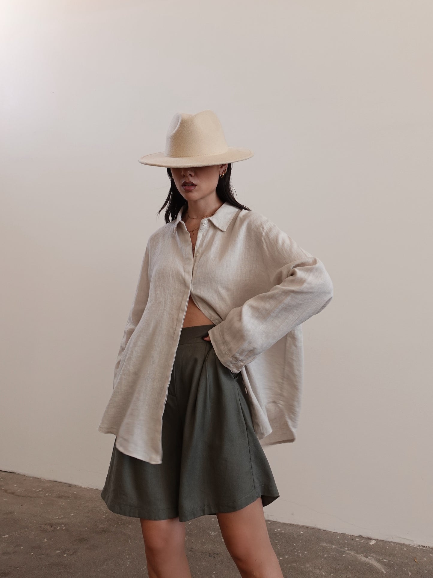 BERMUDA IN LINO & VISCOSA - VERDE 19052