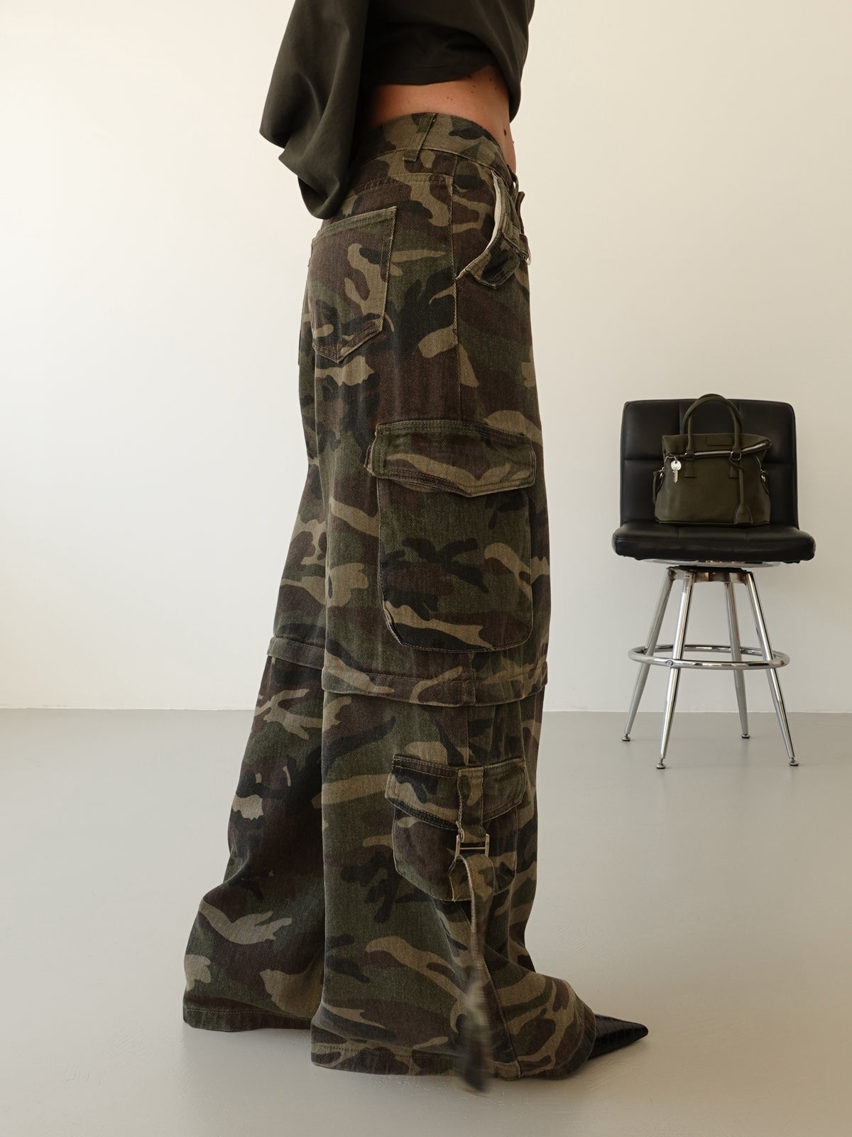 JEANS CARGO BAGGY FIT CAMOUFLAGE - VERDE 90202