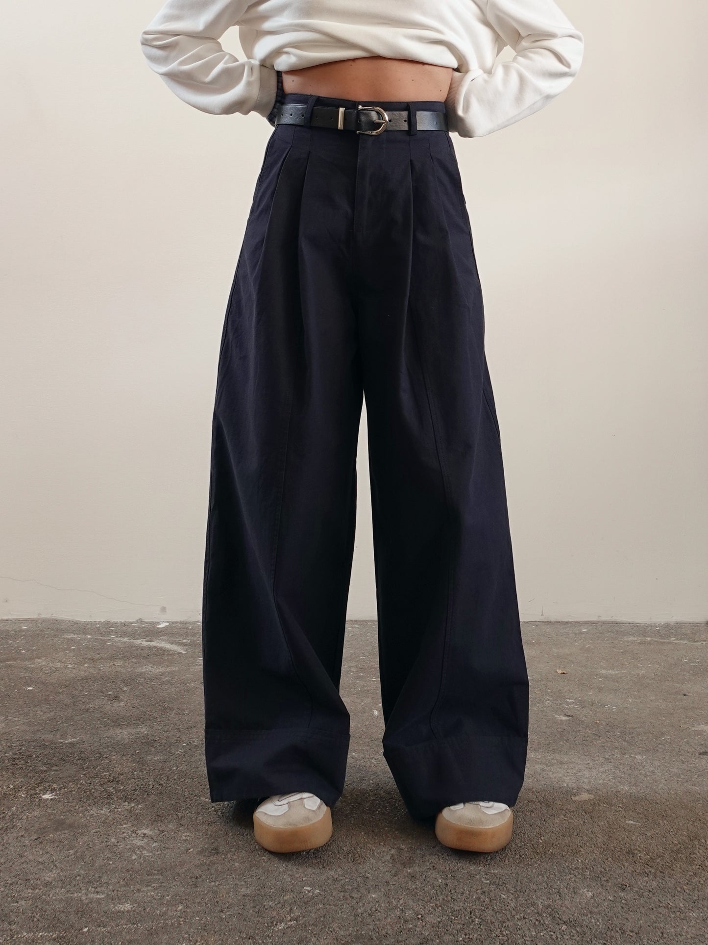 PANTALONI IN COTONE A PALAZZO CON CINTURA - BLU 14740