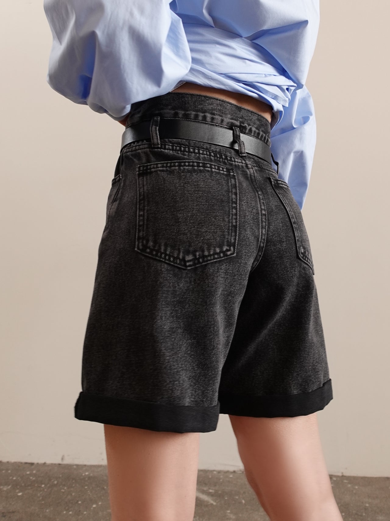 BERMUDA IN DENIM CON CINTURA - NERO SLAVATO 5310-2