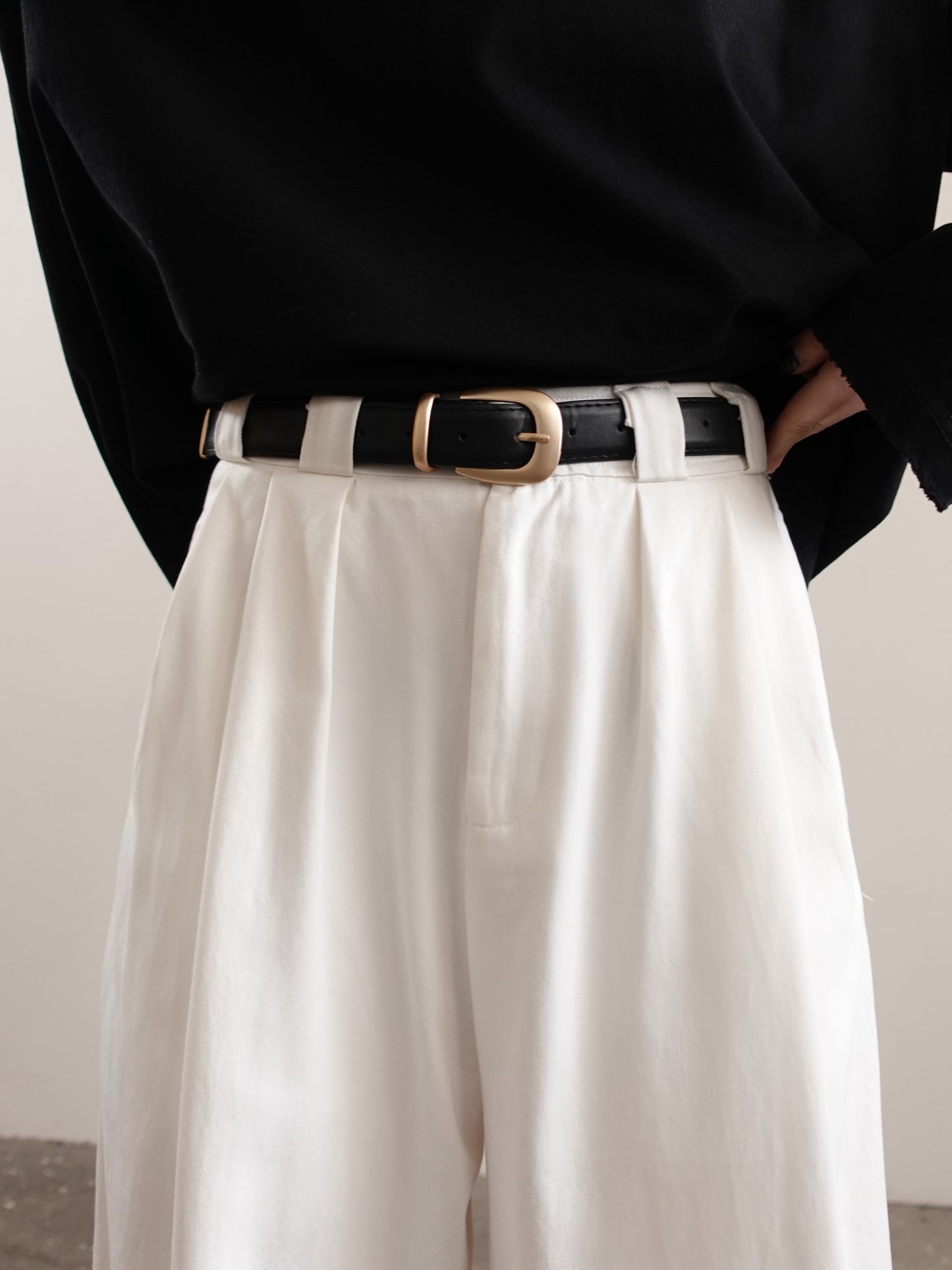 PANTALONI CARROT FIT CON CINTURA - BIANCO 14737