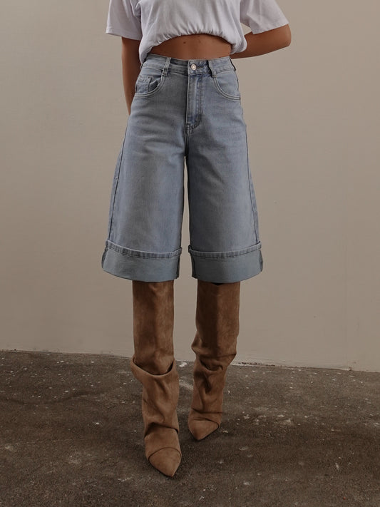 BERMUDA BAGGY CON PIEGONE - LAVAGGIO CHIARO 8747