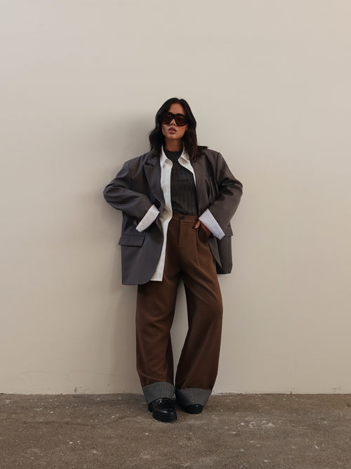 PANTALONI BAGGY CON PIEGA A RIGHE - CAFFE' 15600