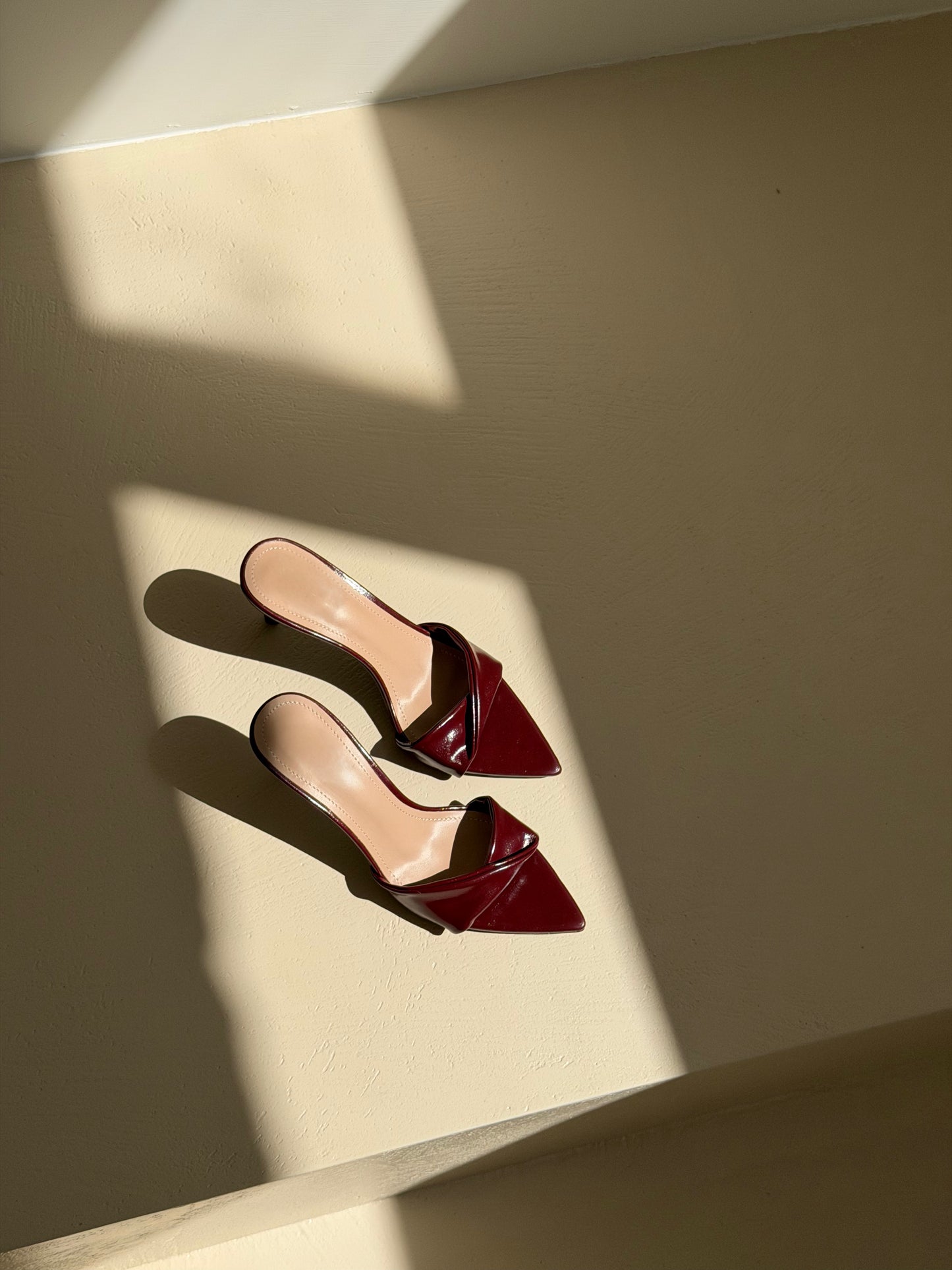 SANDALO MULES ROXANNE - BURGUNDY 2026
