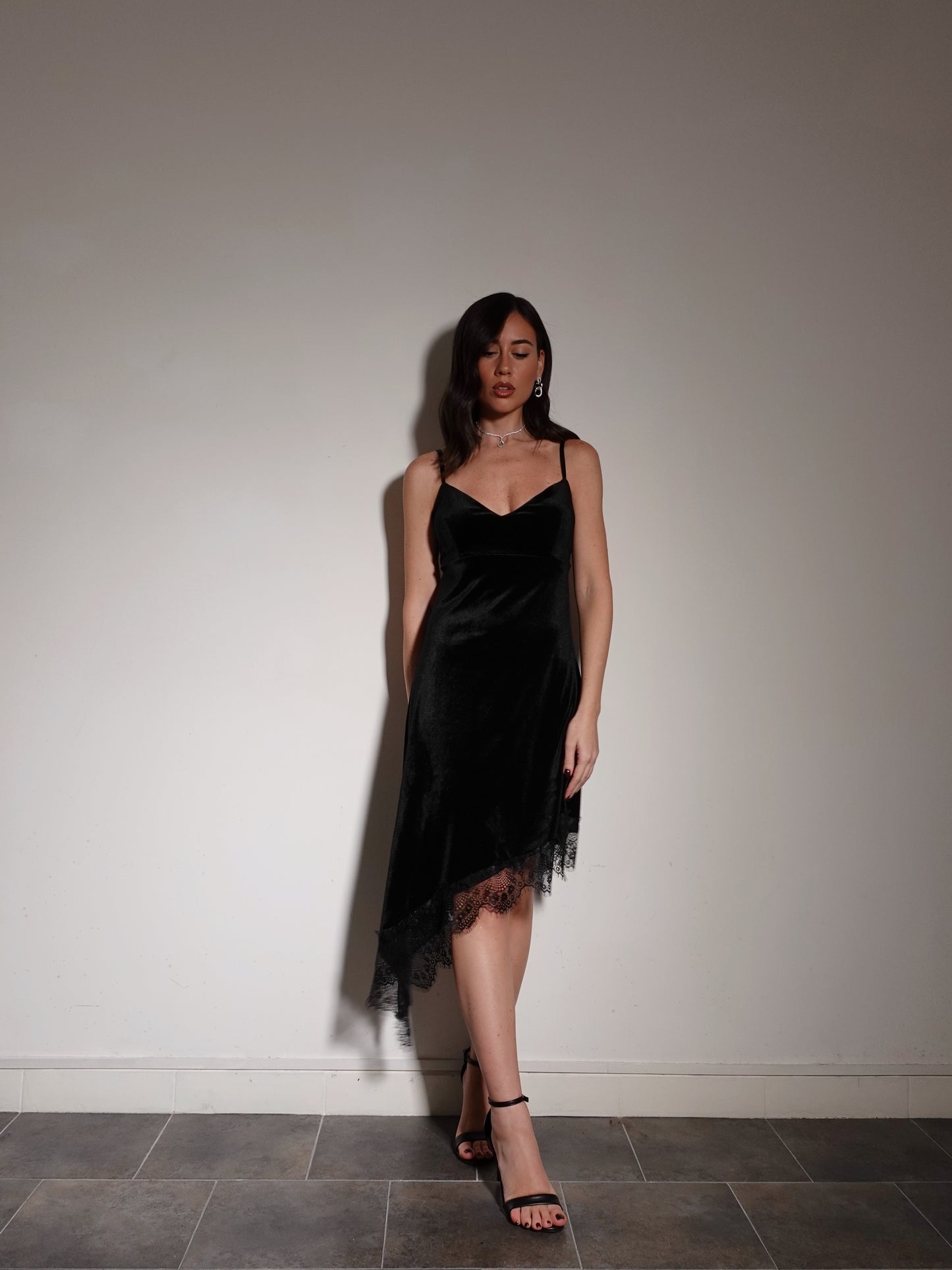 VESTITO LINGERIE CON SCHIENA SCOPERTA - NERO 10490