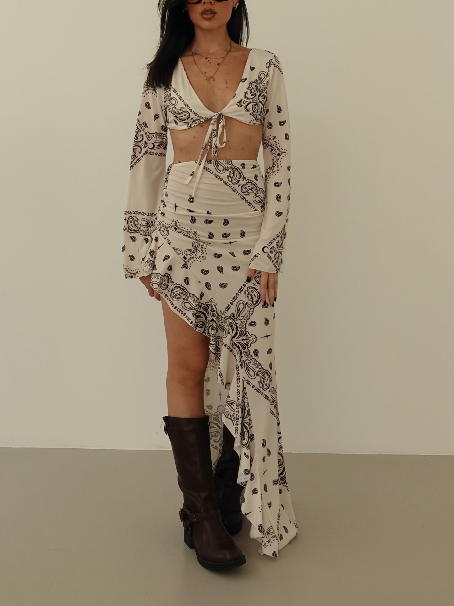 COORDINATO BANDANA CON GONNA ASIMMETRICA - PANNA 6636