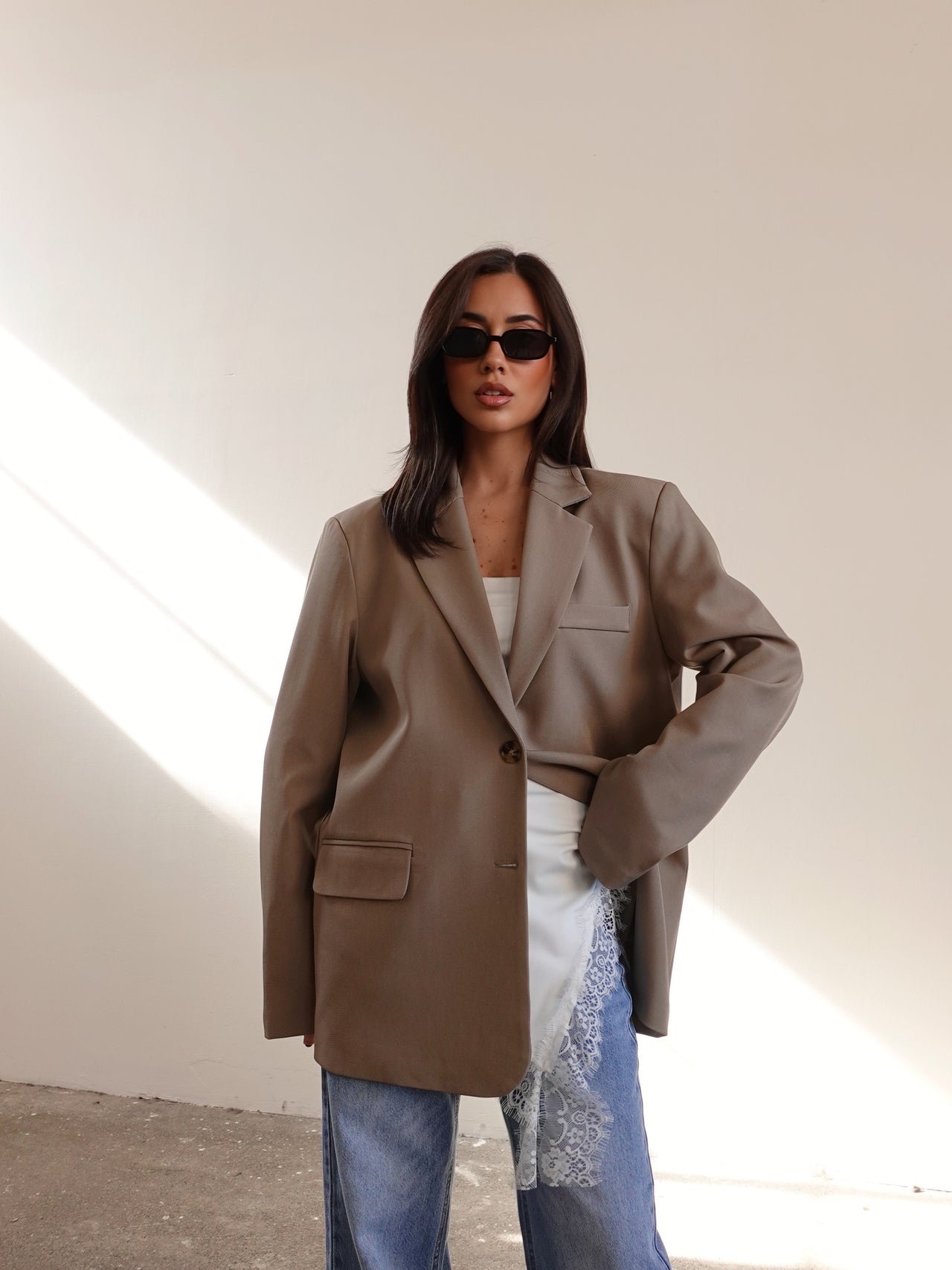 BLAZER OVER CON APERTURA SUL RETRO - TAUPE 24806