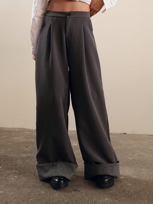 PANTALONI BAGGY CON PIEGA A RIGHE - GRIGIO 15600