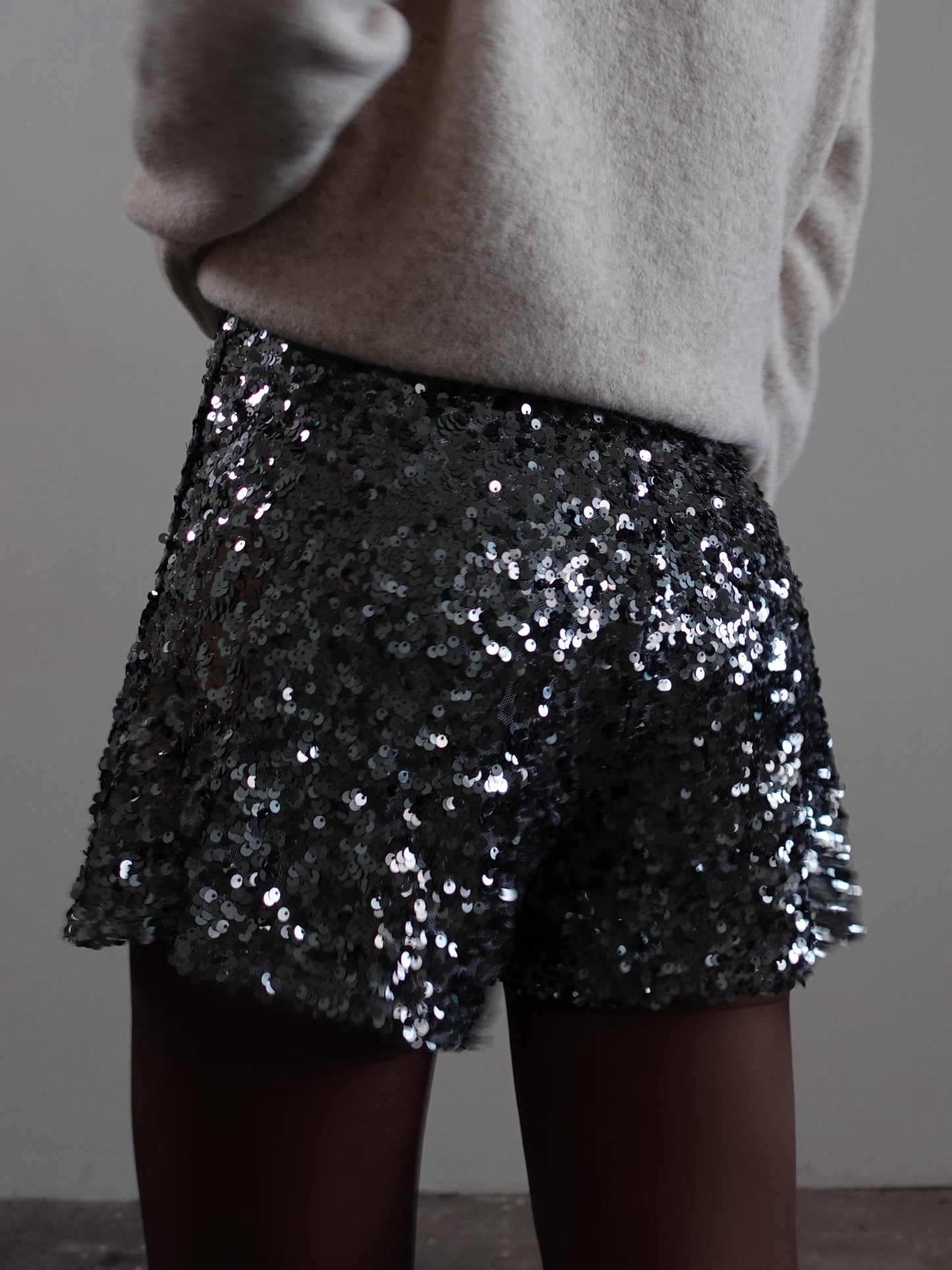 SHORTS CON PAILLETTES - GRIGIO 2255