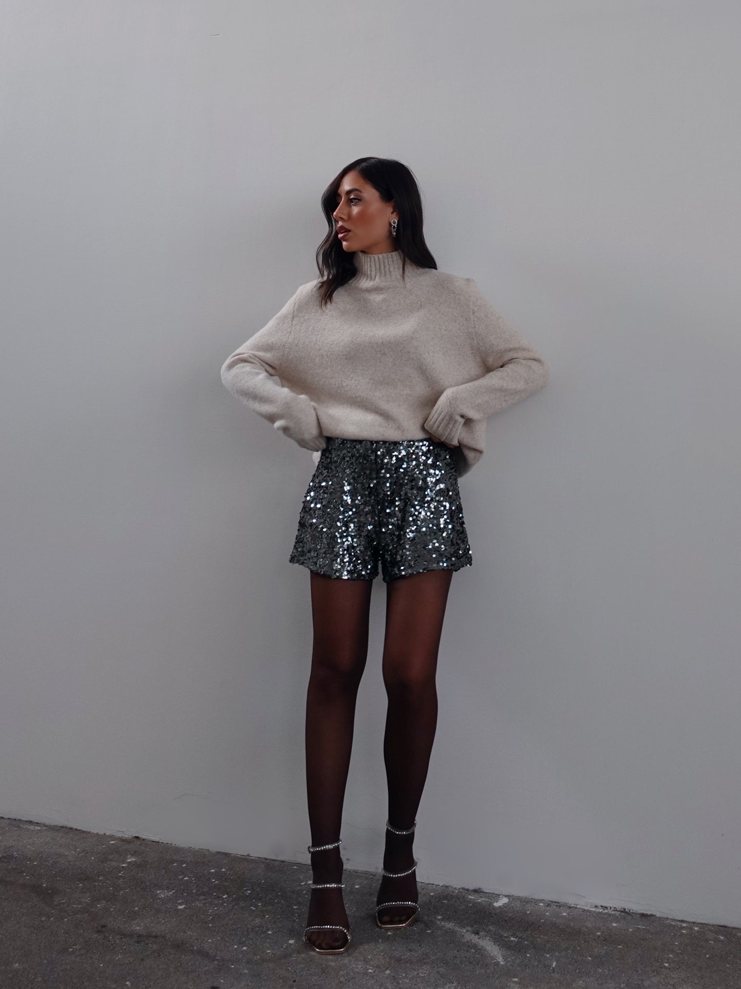 SHORTS CON PAILLETTES - GRIGIO 2255