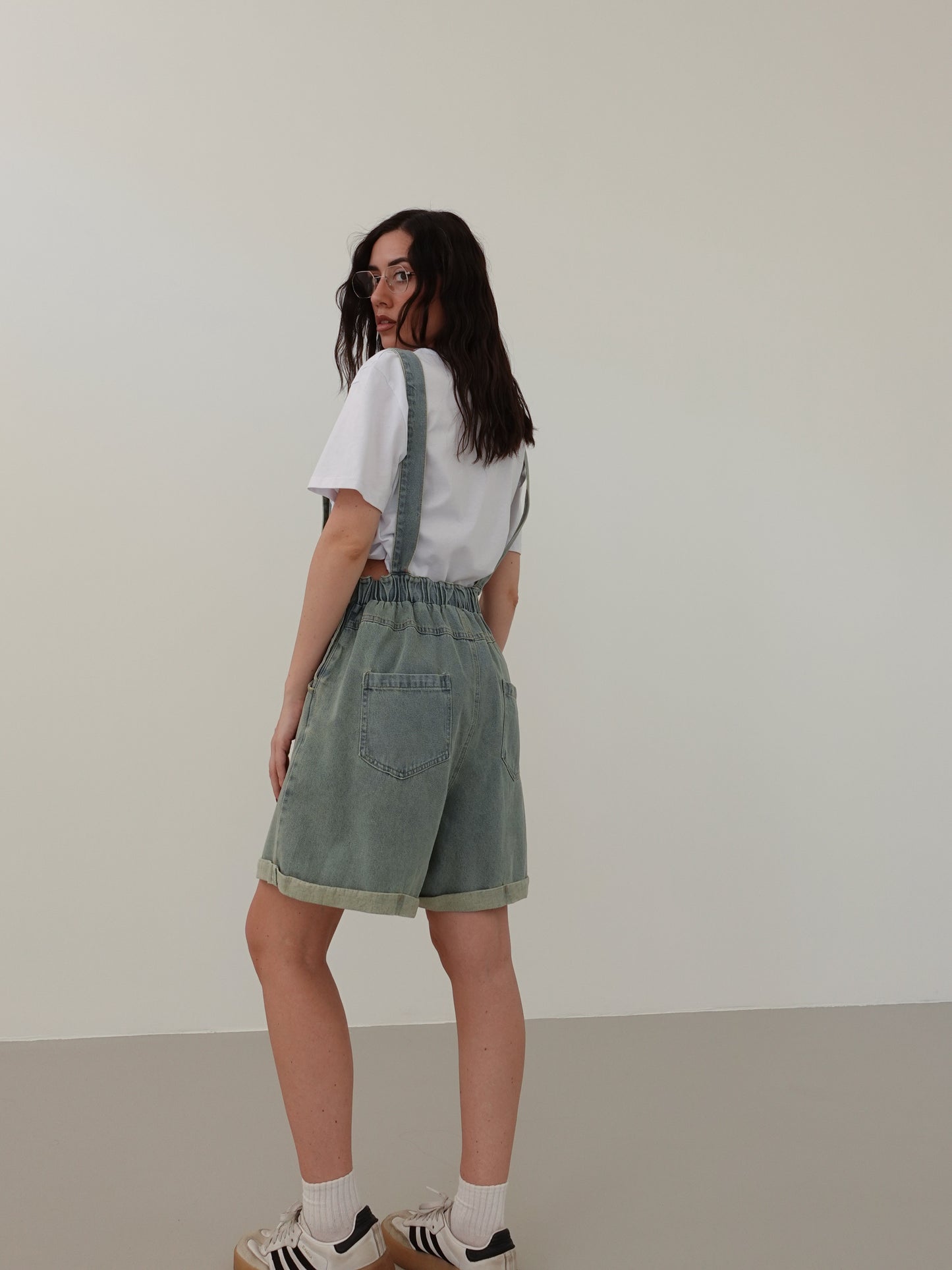 SALOPETTE IN DENIM SABBIATO - LAVAGGIO CHIARO 2717
