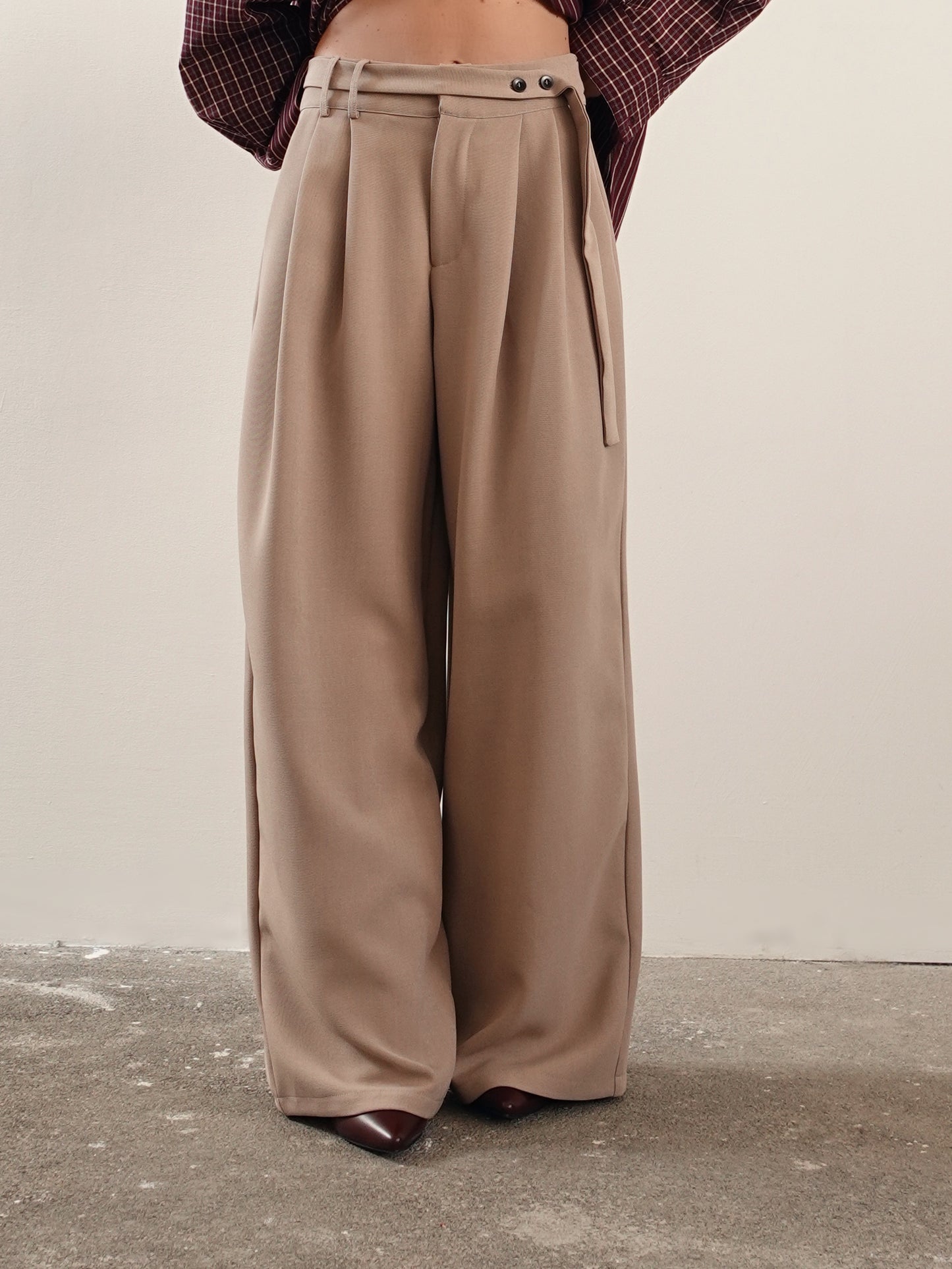 PANTALONI A PALAZZO CON CINTURA - SABBIA 8496