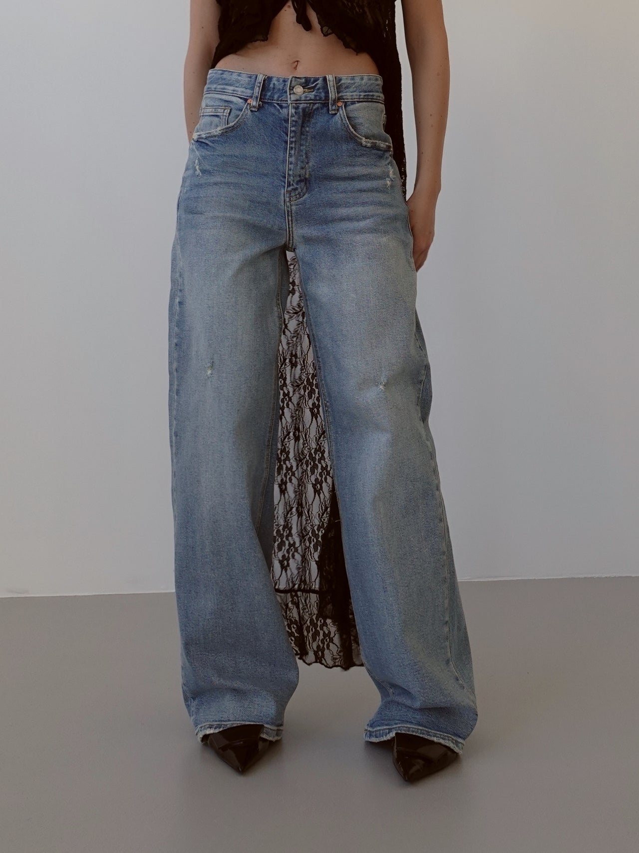 JEANS WIDE LEG FONDO SFRANGIATO - LAVAGGIO CHIARO 8000-22