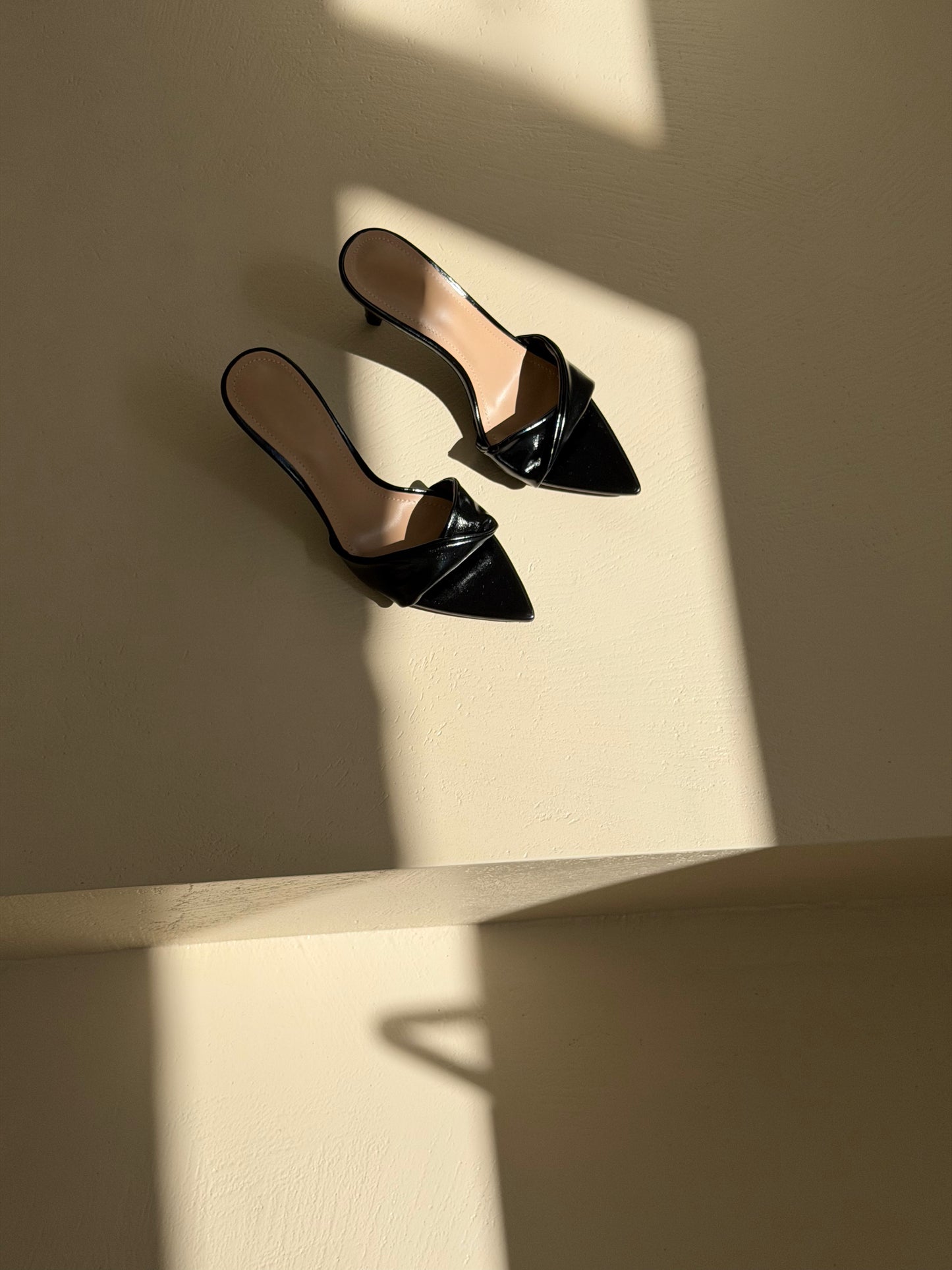 SANDALO MULES ROXANNE - NERO 2026