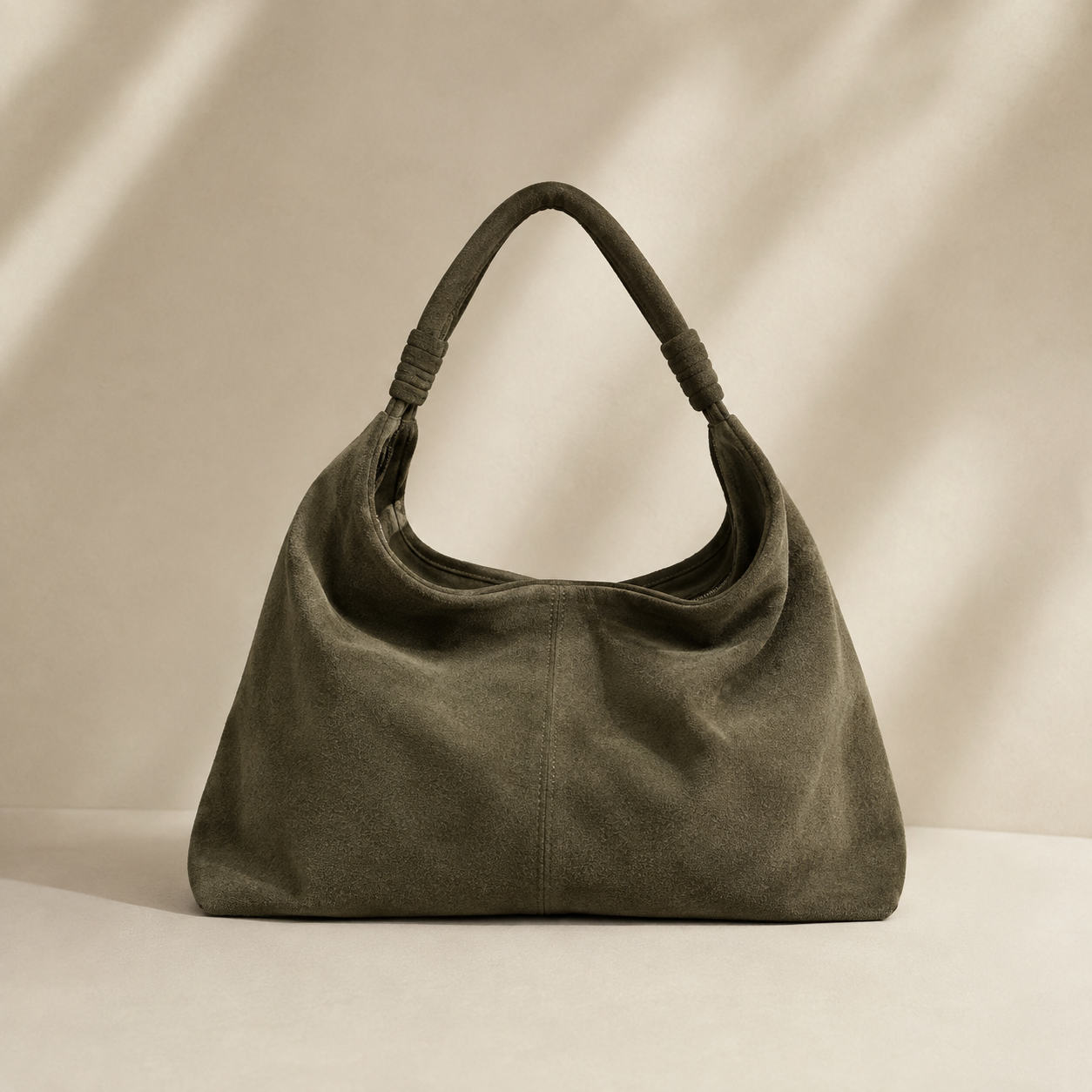 HOBO BAG MORBIDA IN ECOCAMOSCIO - VERDE